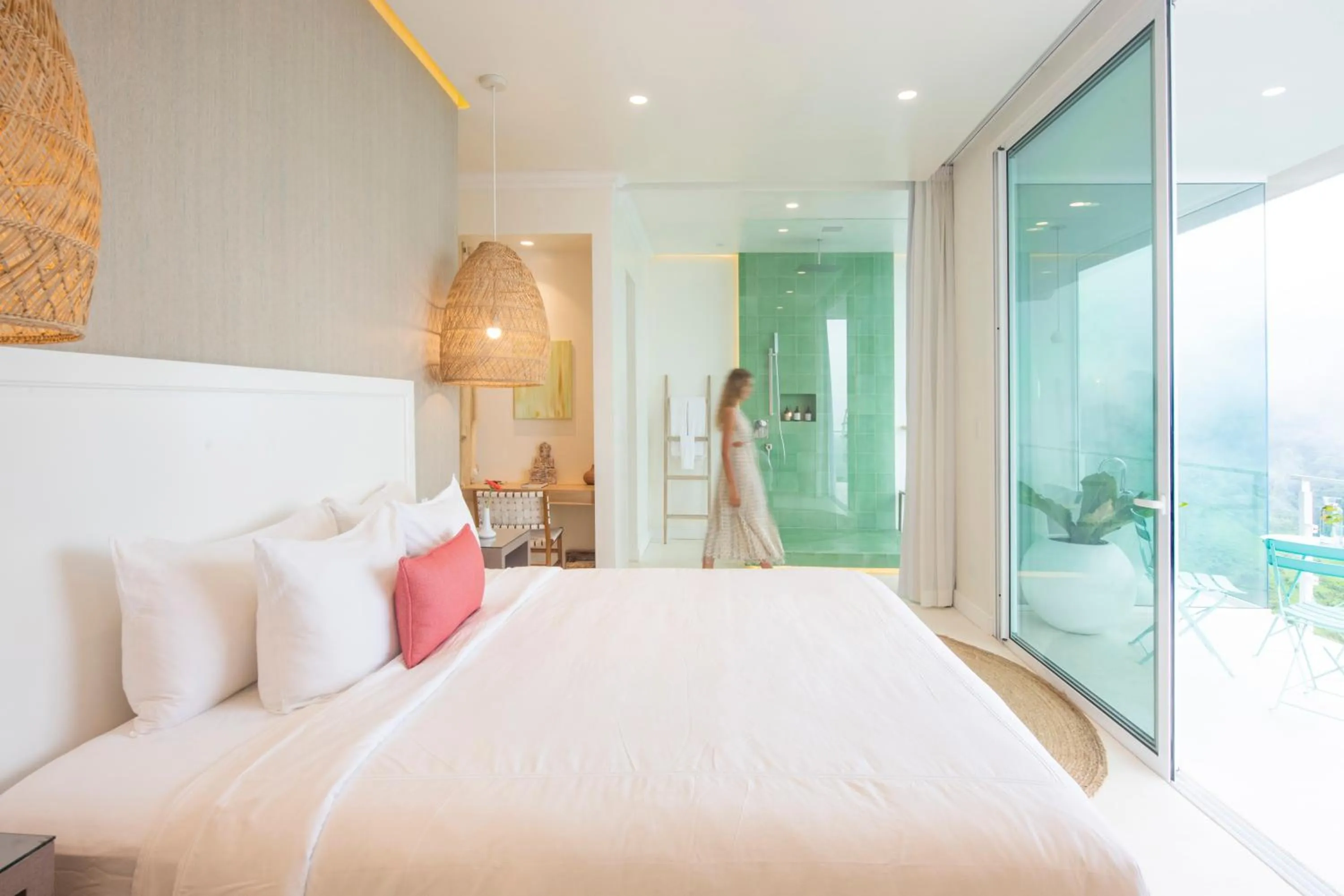 Shower, Bed in The Retreat Costa Rica - Wellness Resort & Spa