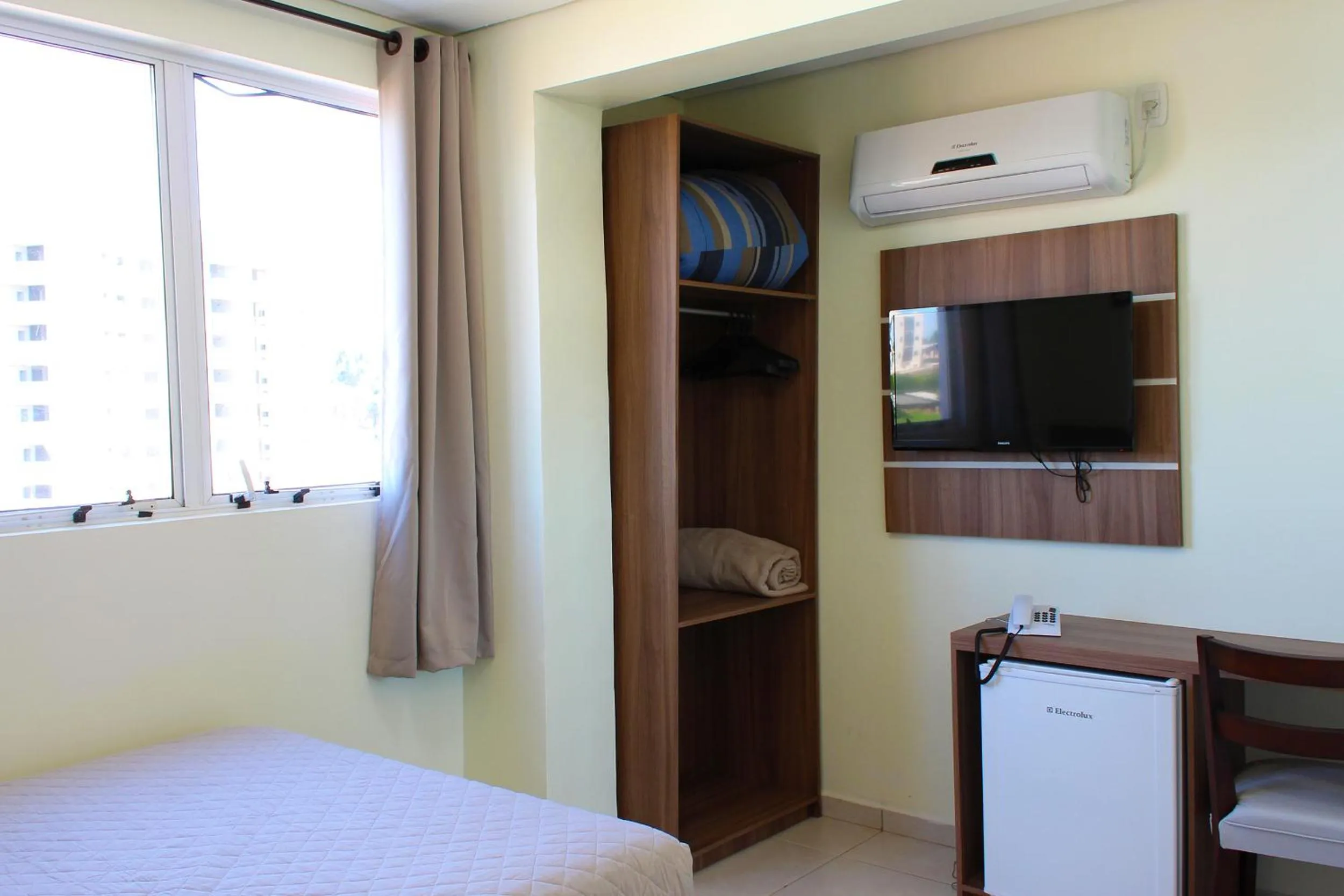 Bedroom, Bed in Tri Hotel Smart Chapecó