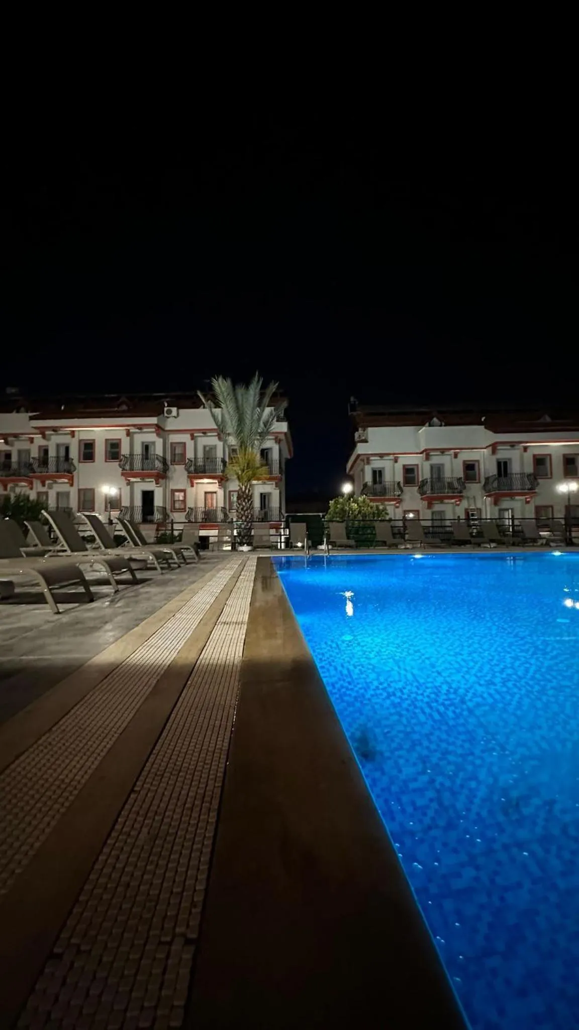 Property building in Casa De Levıssı Ölüdeniz