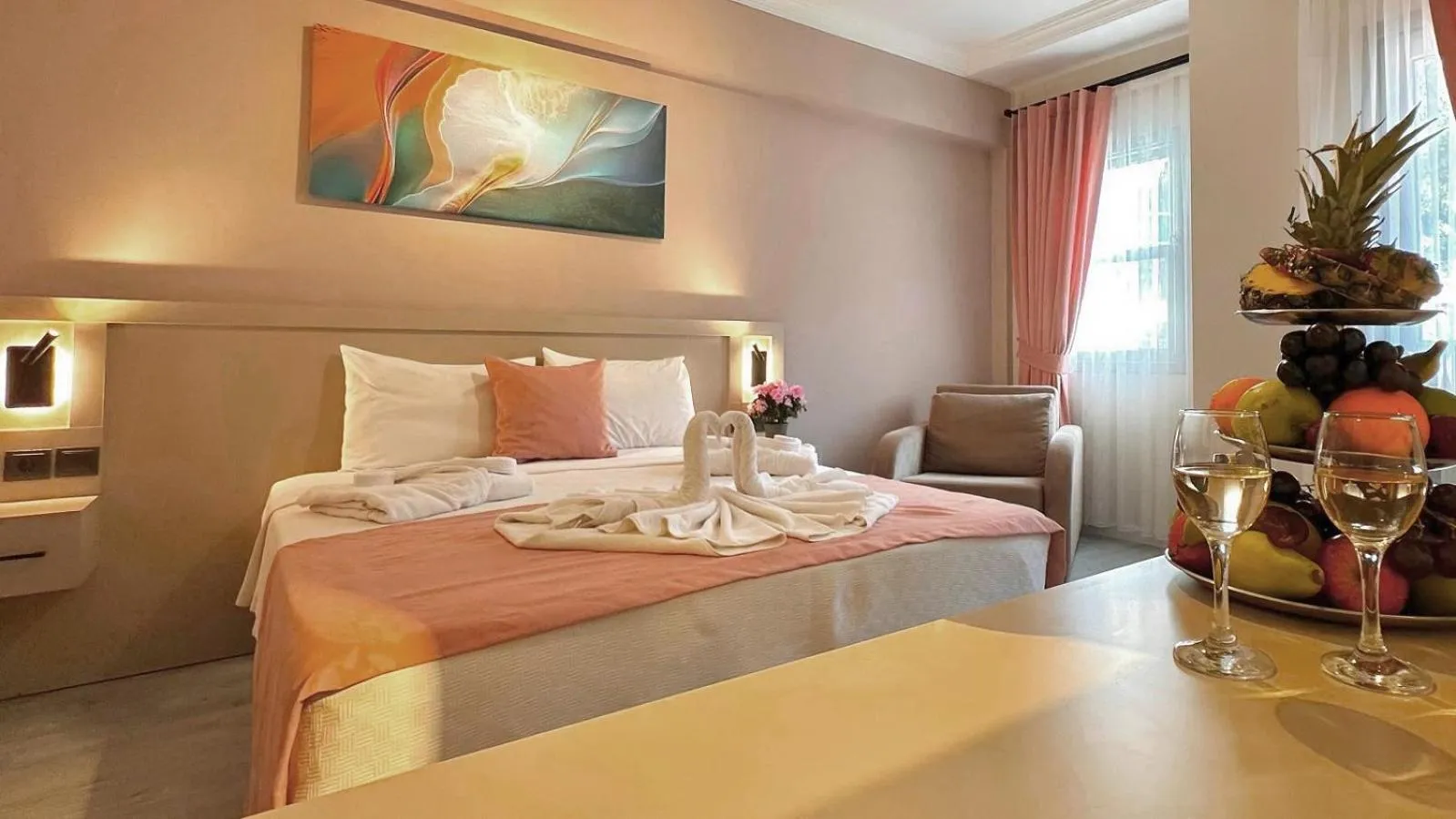 Photo of the whole room, Bed in Casa De Levıssı Ölüdeniz