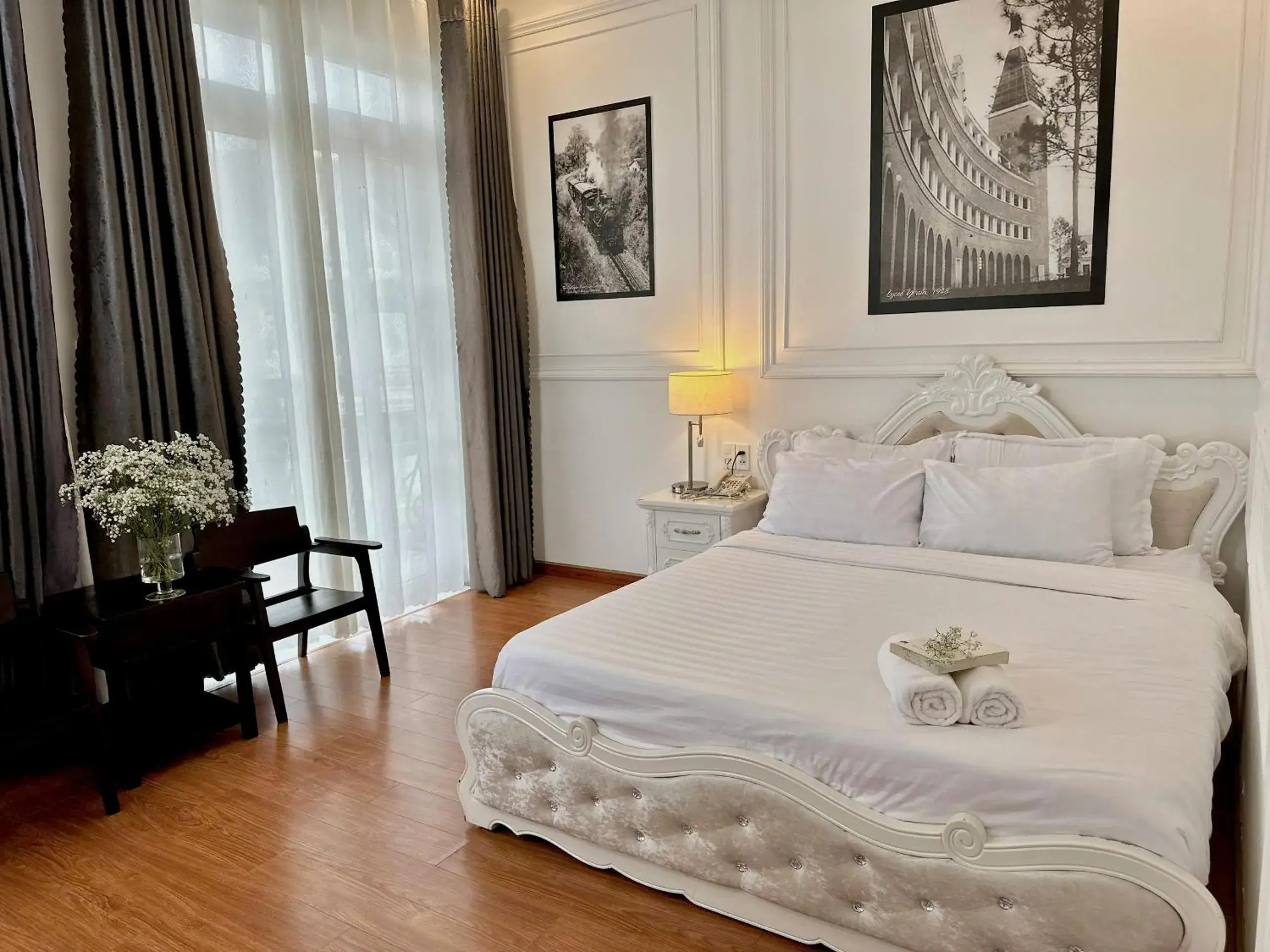 Deluxe Double Room with Balcony in Moc Nha Minh Hotel Da Lat Deluxe Double Room with Balcony in Moc Nha Minh Hotel Da Lat