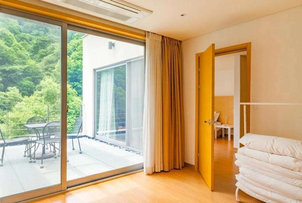 Bed in Leesangwon Museum of Art - Museumstay