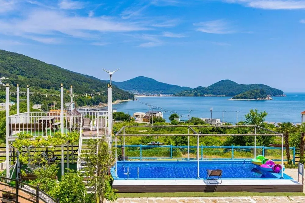 Geoje Harakeke Pension