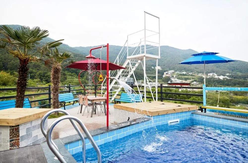 Geoje Harakeke Pension