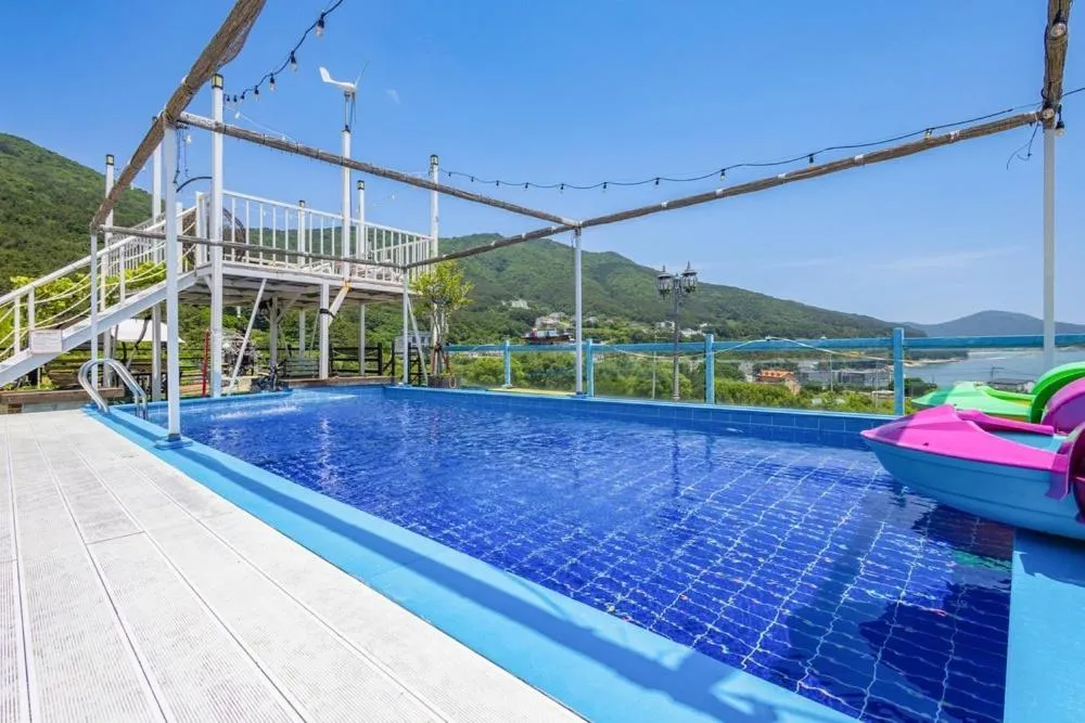 Geoje Harakeke Pension