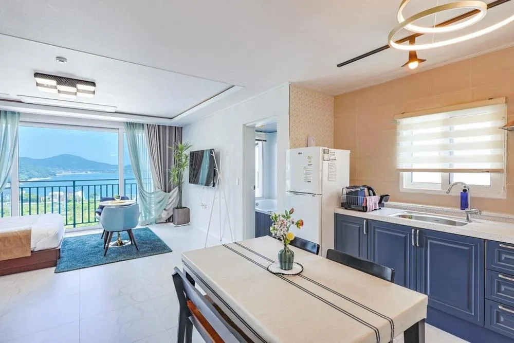 Geoje Harakeke Pension