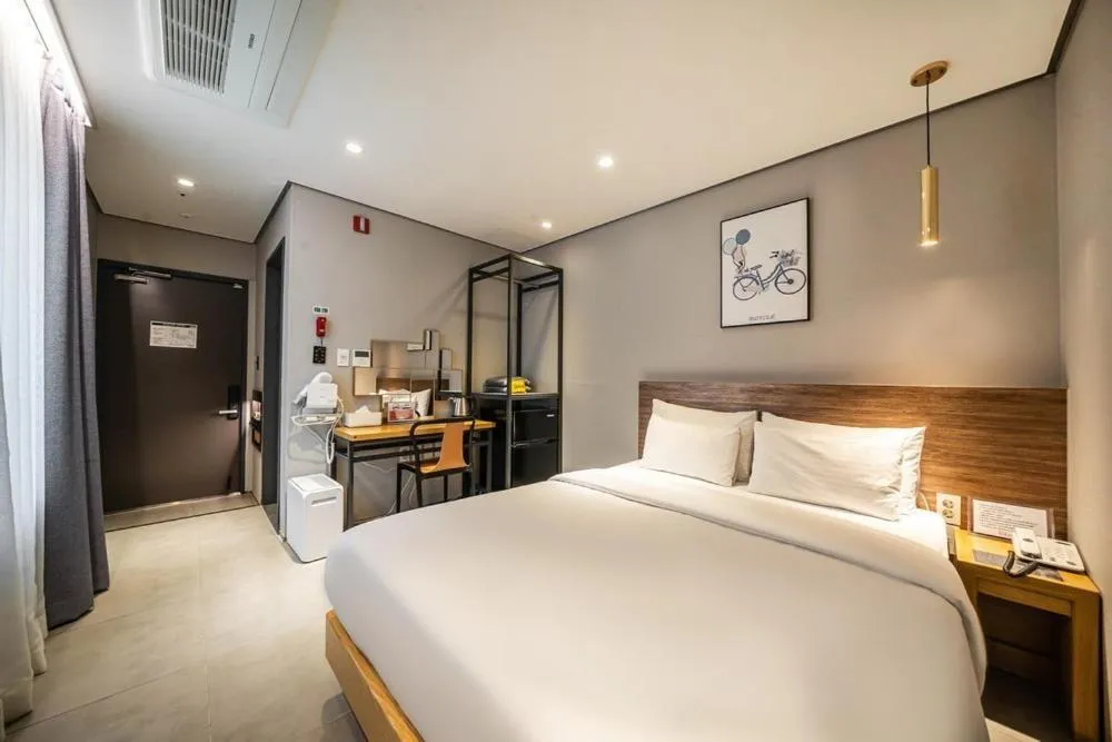 Bed in Andong Case Hotel