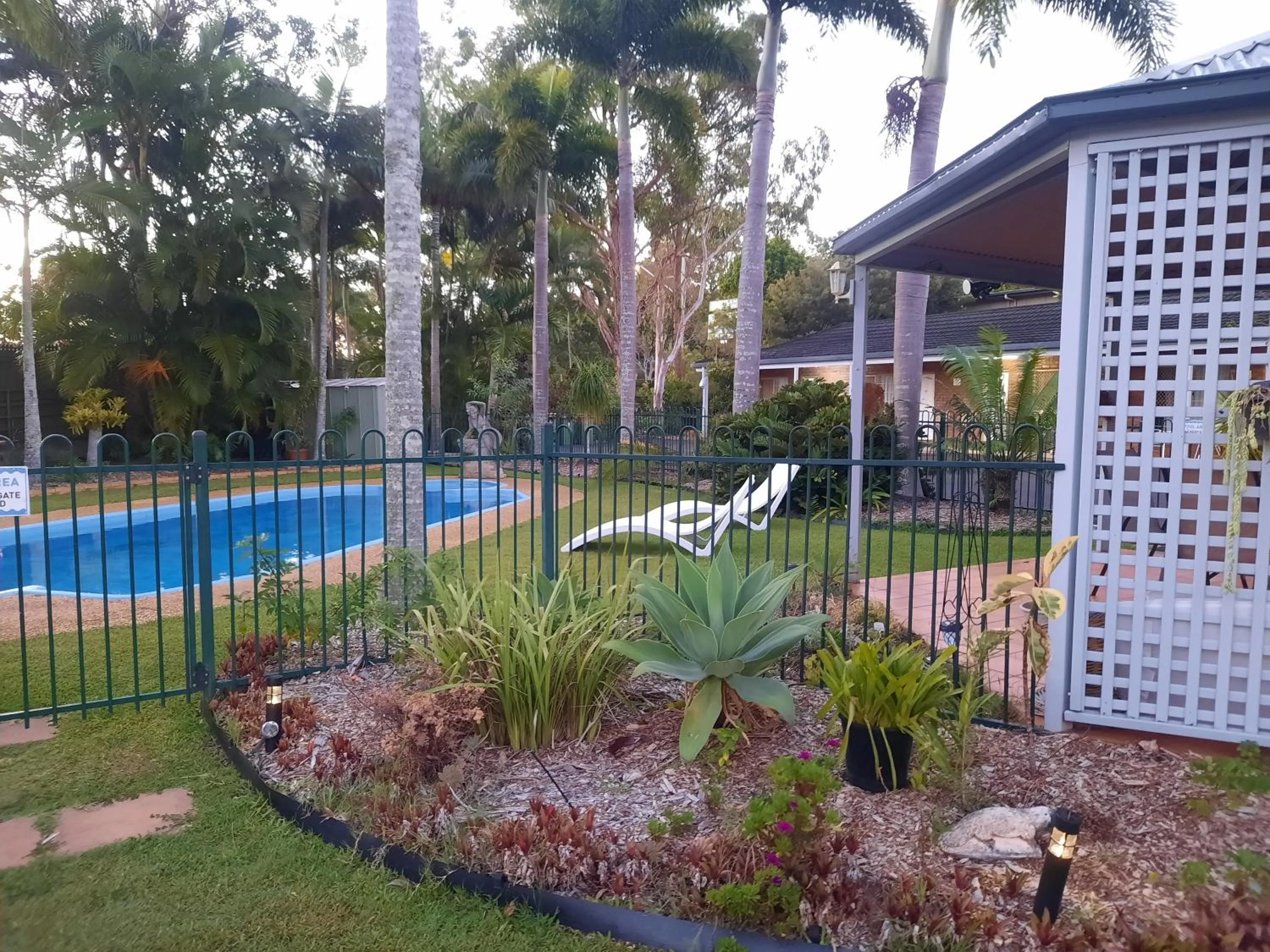 Pool view in Cleveland Motor Inn