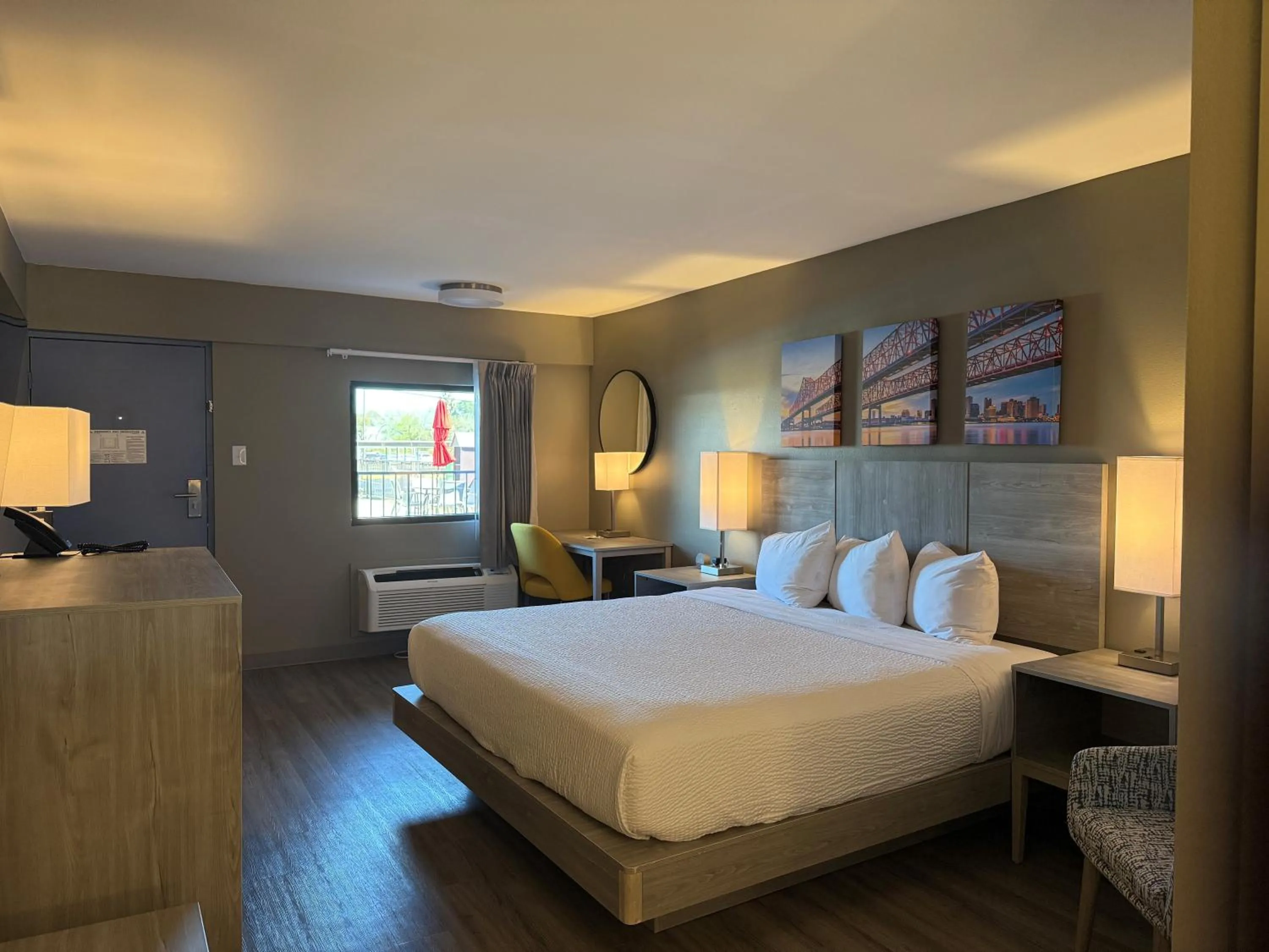 Bedroom, Bed in Days Inn by Wyndham Kenner/New Orleans Airport South