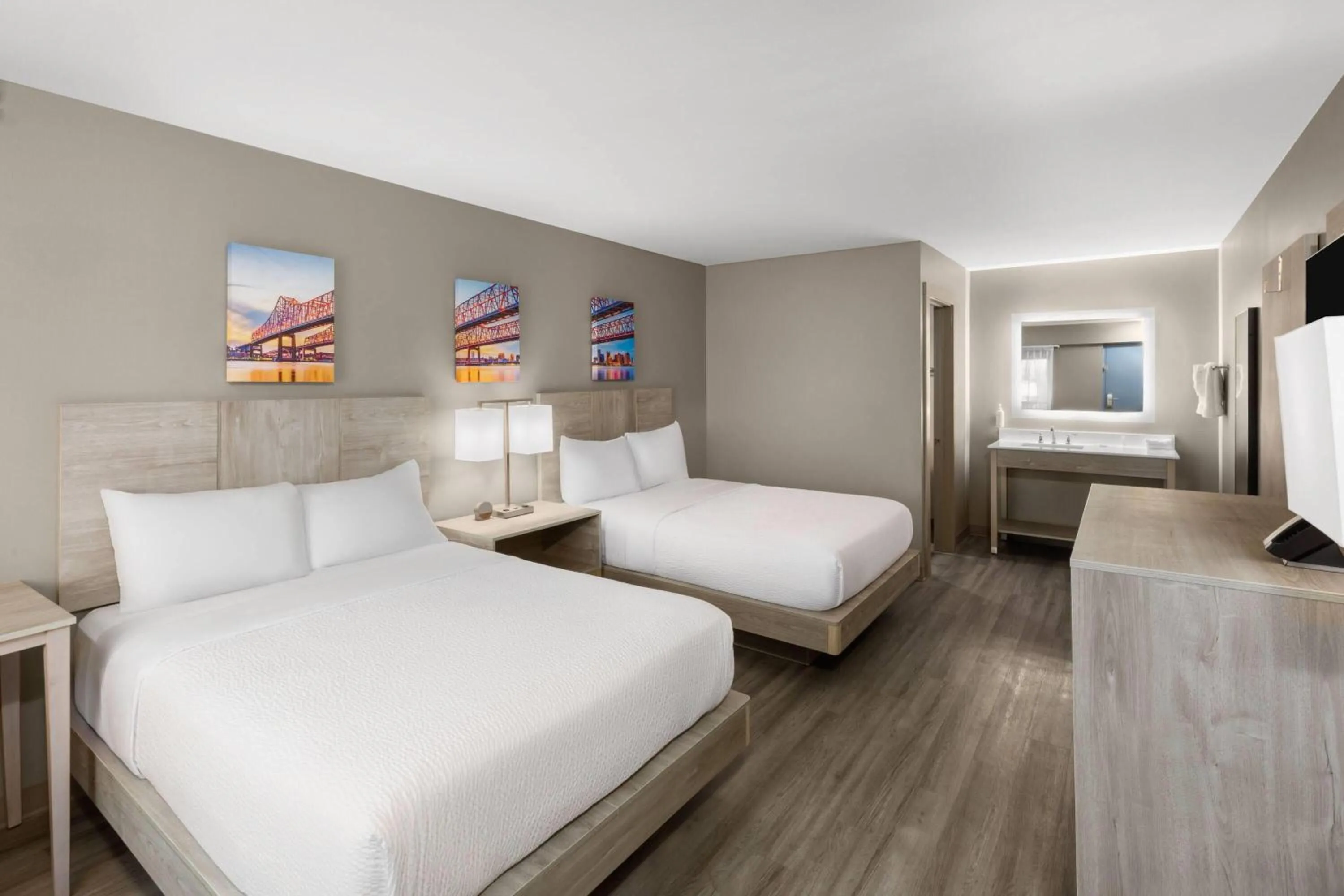 Photo of the whole room, Bed in Days Inn by Wyndham Kenner/New Orleans Airport South