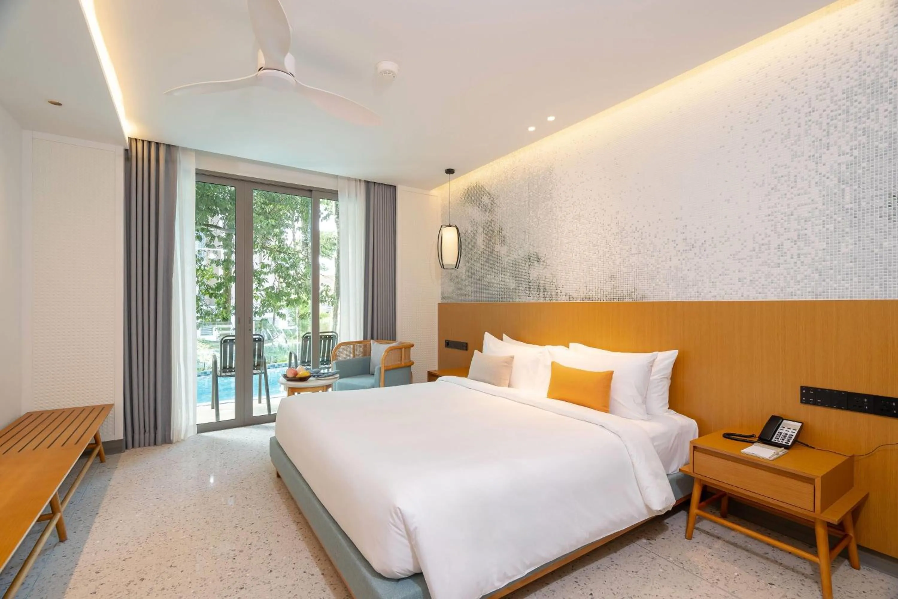 Photo of the whole room, Bed in Wyndham Garden Phuket Kamala