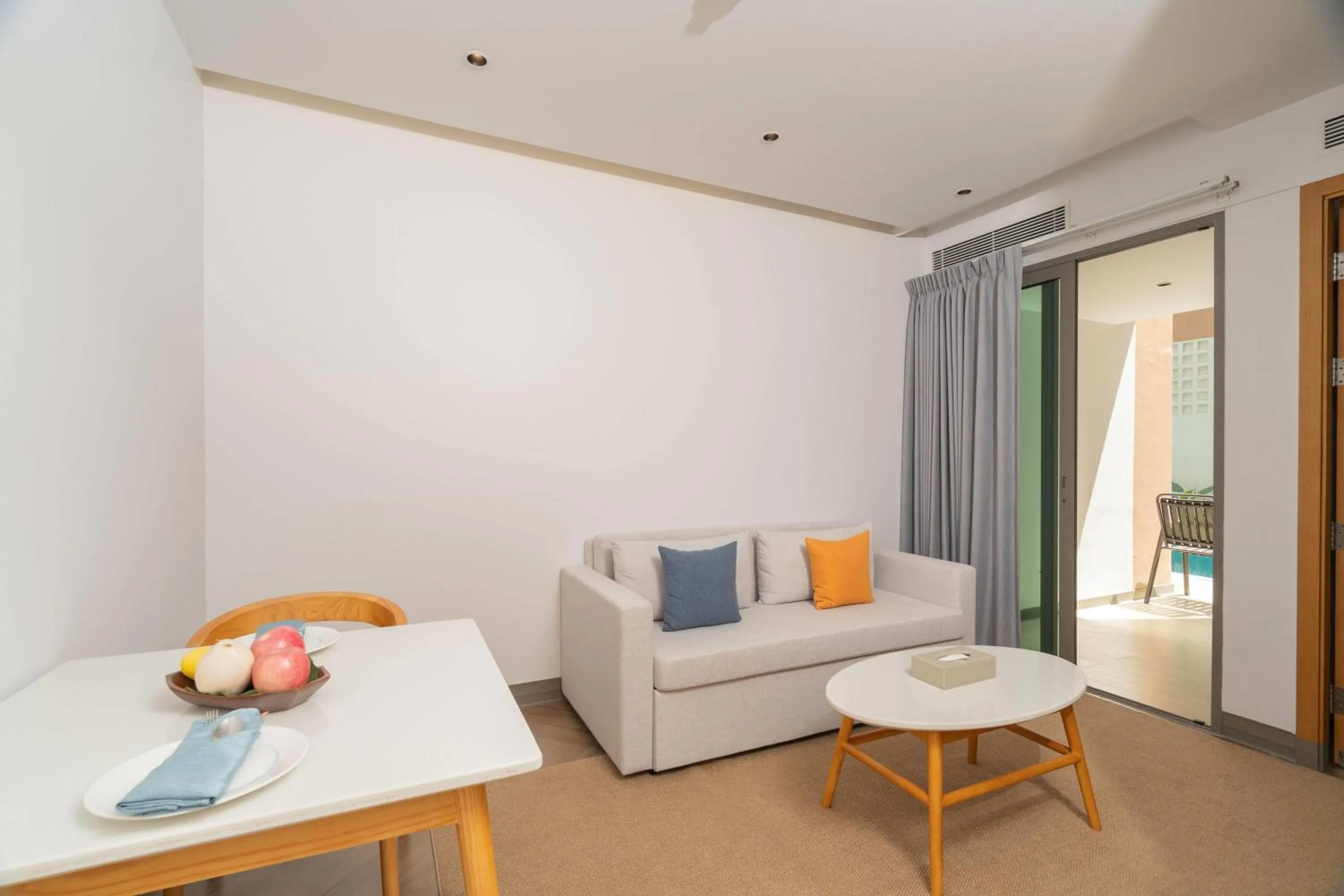 Photo of the whole room in Wyndham Garden Phuket Kamala