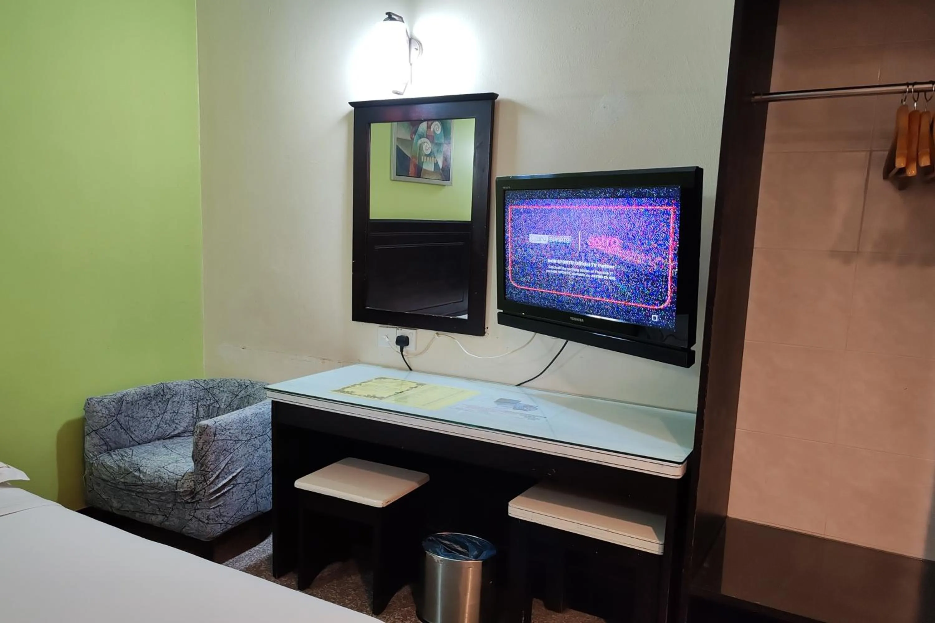 TV and multimedia in Hotel Sri Puchong