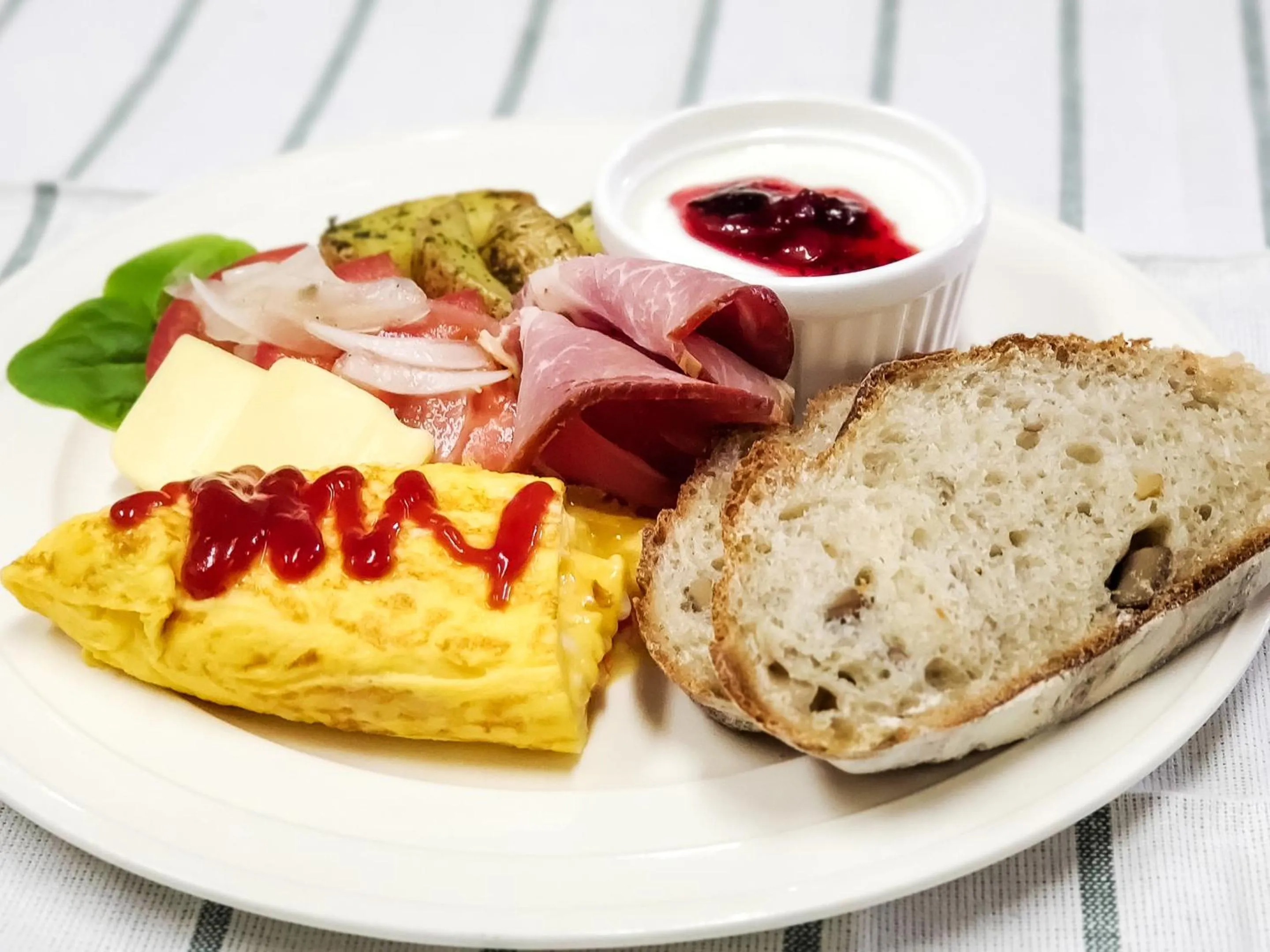 Breakfast in Pension Gooseberry