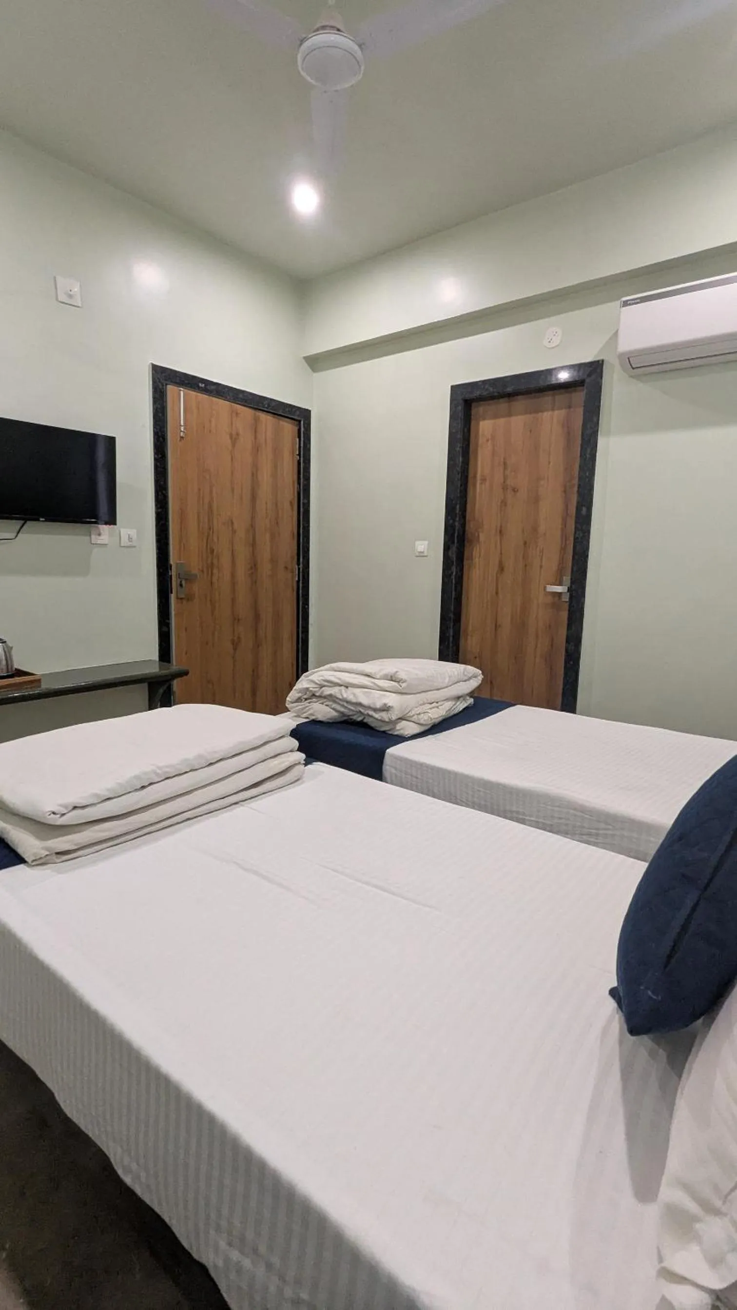 MAHA RAAS A unit of RAAS LEELA Hotels and Resort