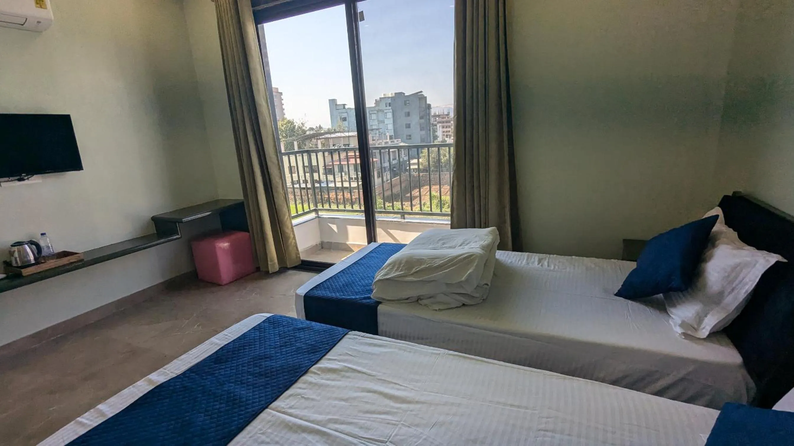 Bedroom in MAHA RAAS A unit of RAAS LEELA Hotels and Resort