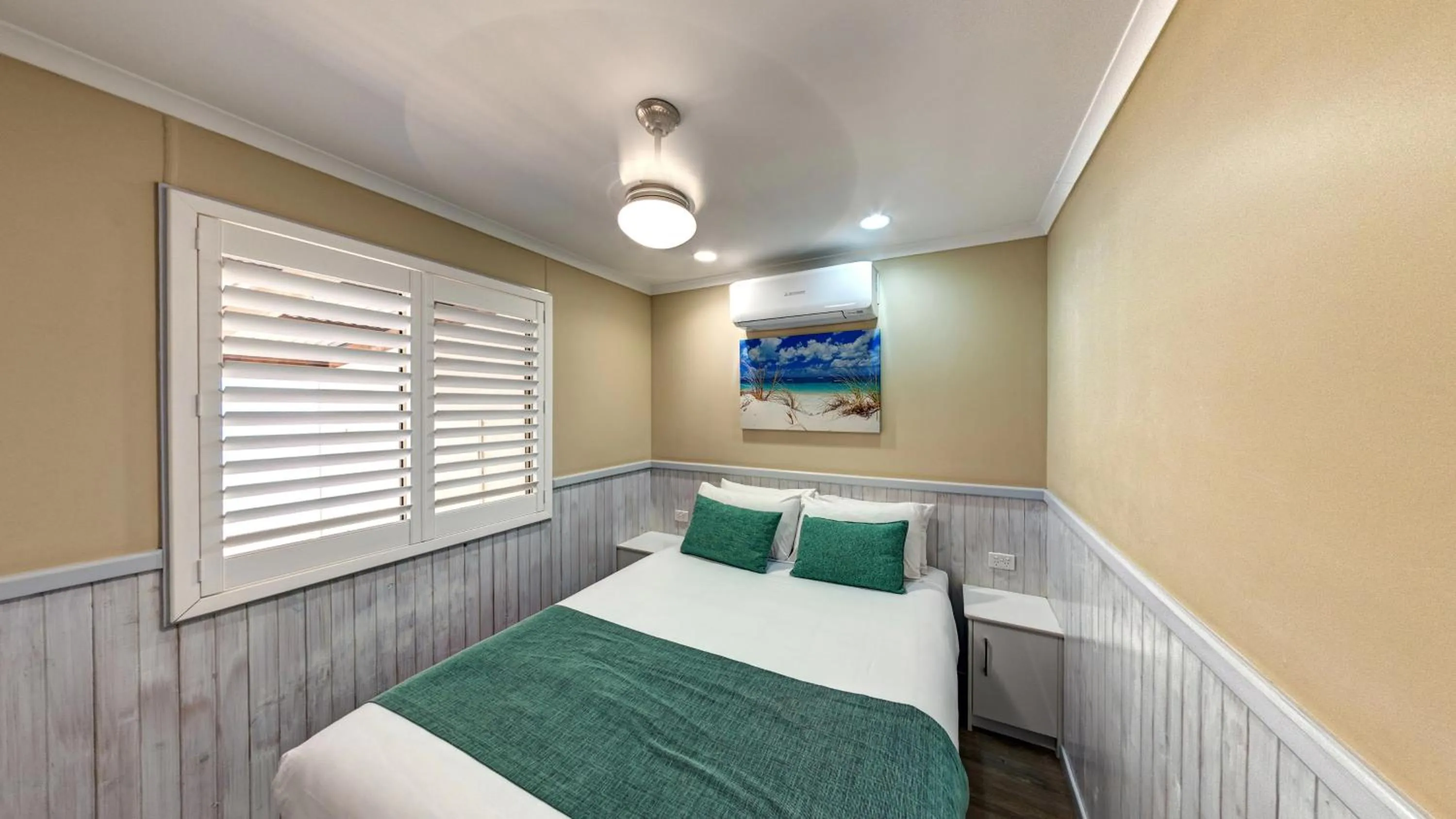 Bedroom, Bed in BIG4 Adventure Whitsunday Resort