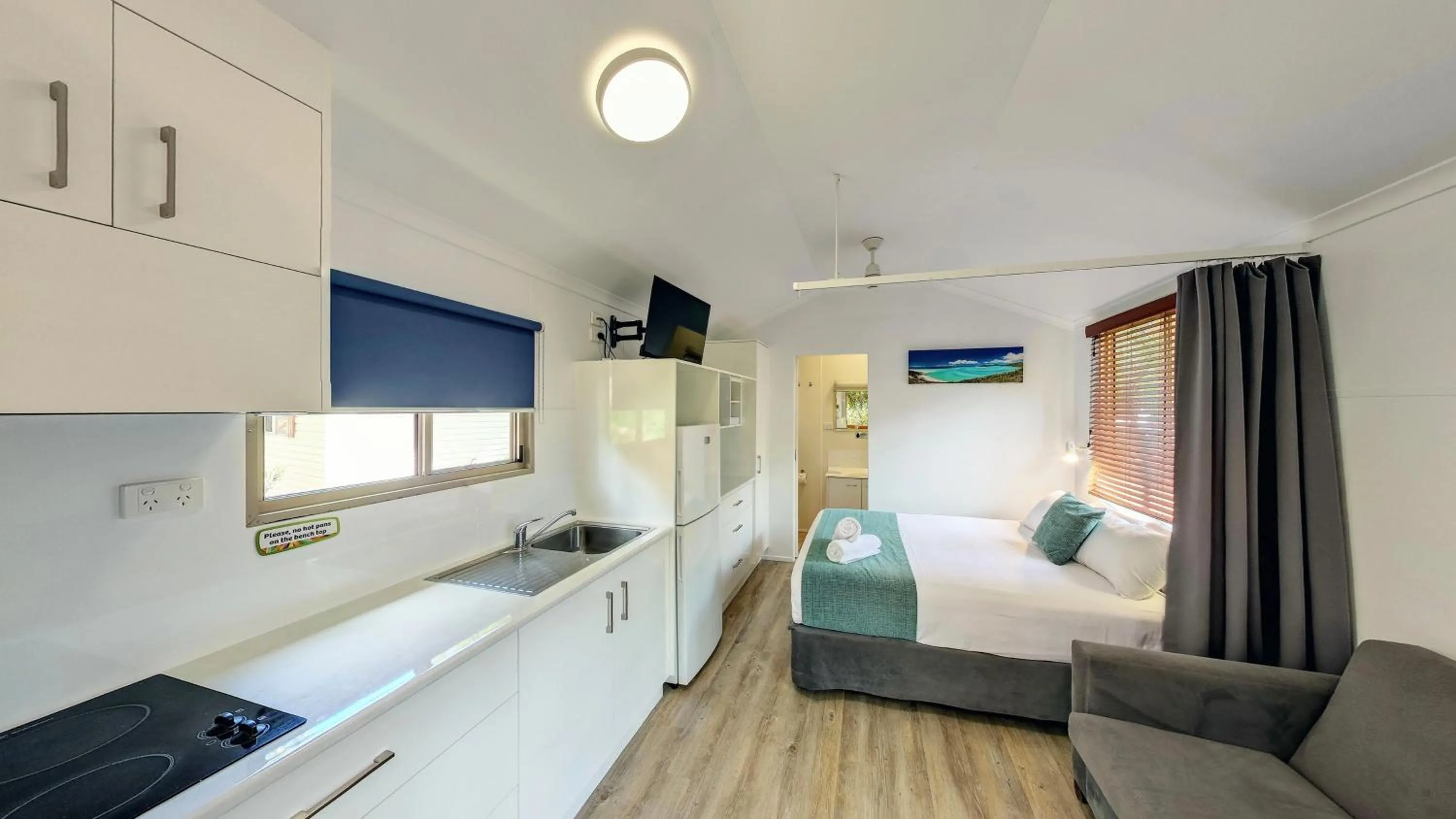 Photo of the whole room, Bed in BIG4 Adventure Whitsunday Resort