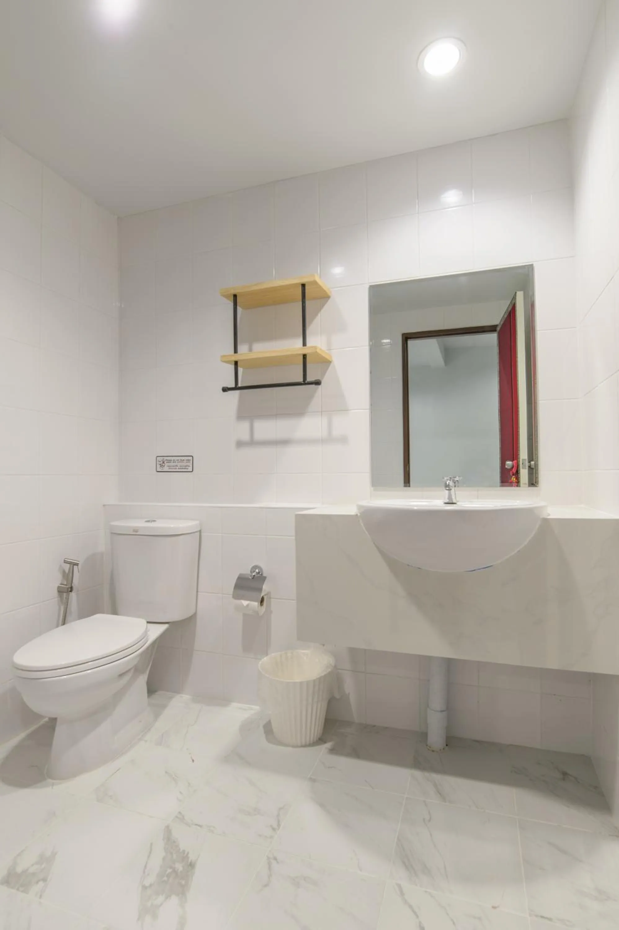 Bathroom in Little Lanna Guesthouse