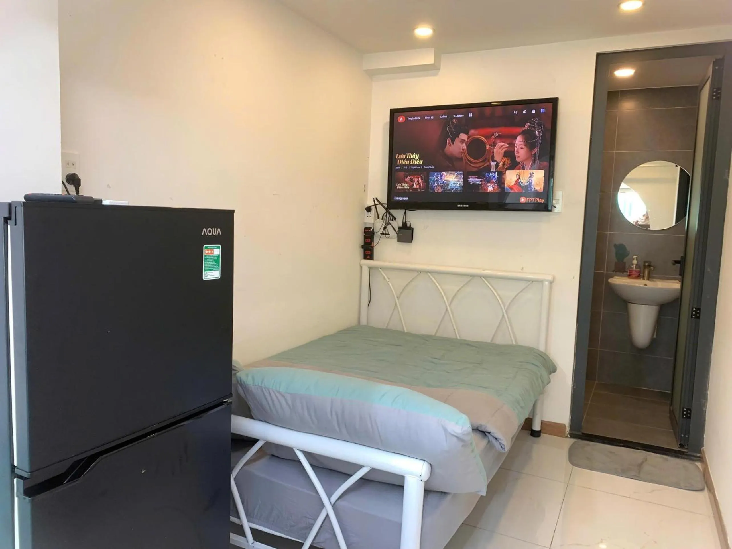 Lunaria Maison - Local Side