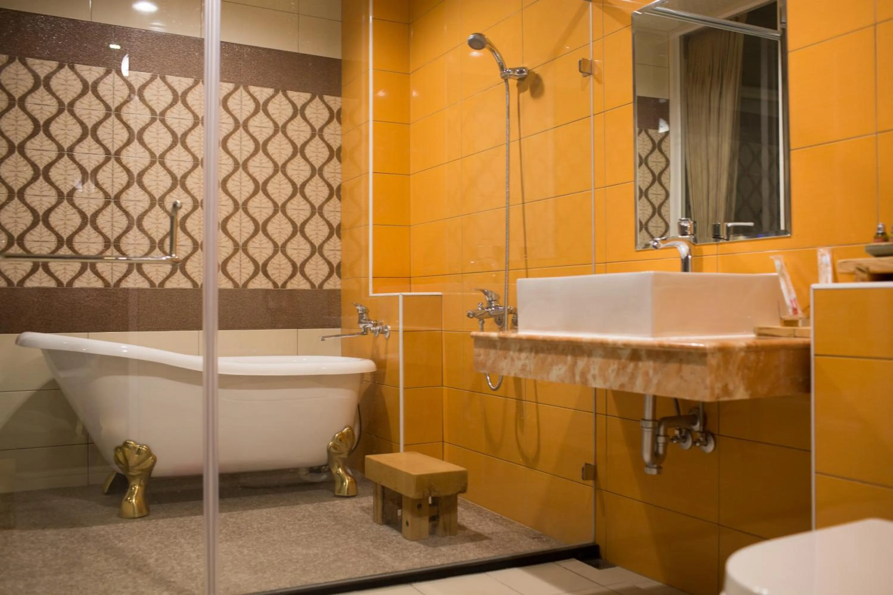 Water Reflections at Ease