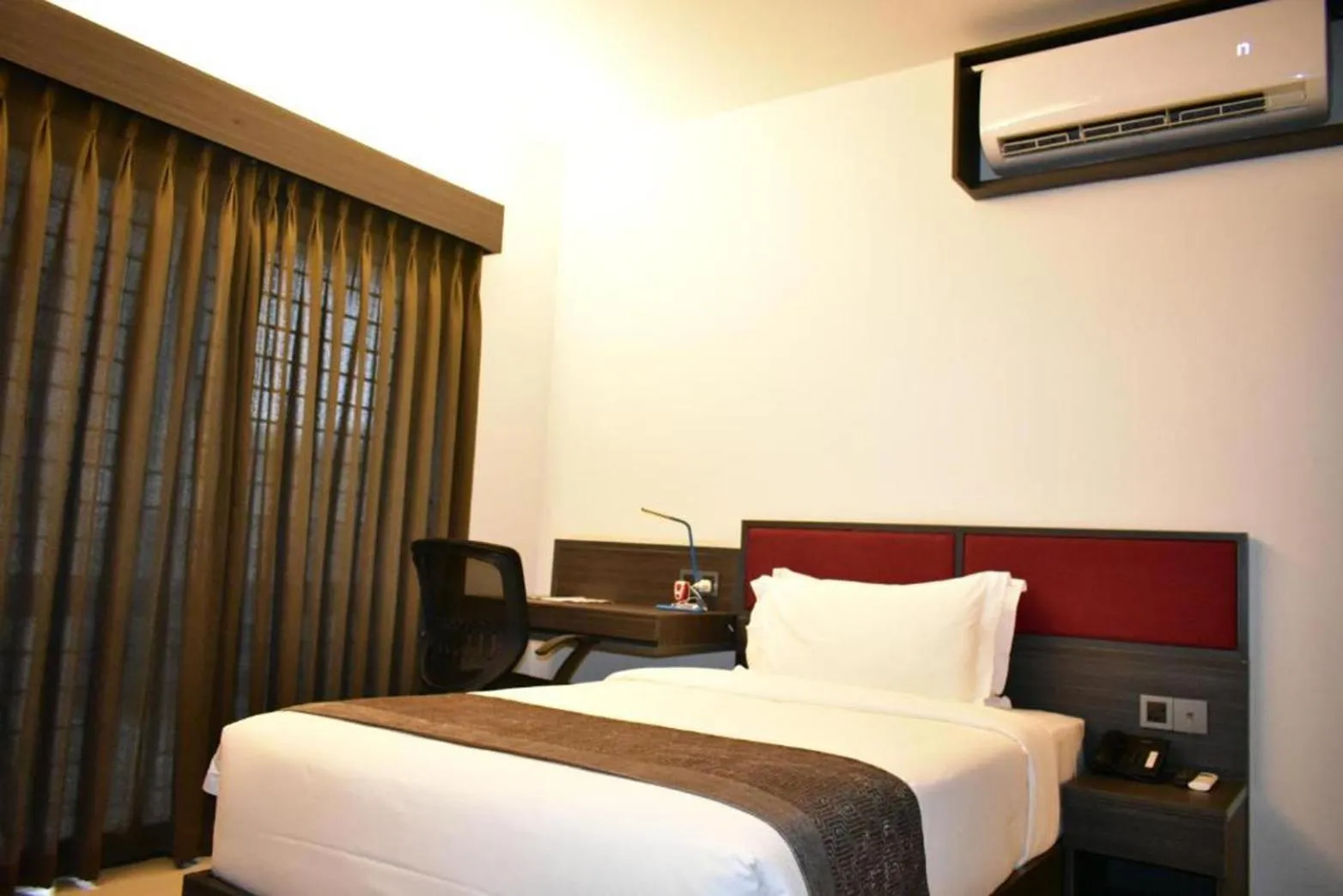 Photo of the whole room, Bed in Spring Hill Serviced Apartments Gulshan