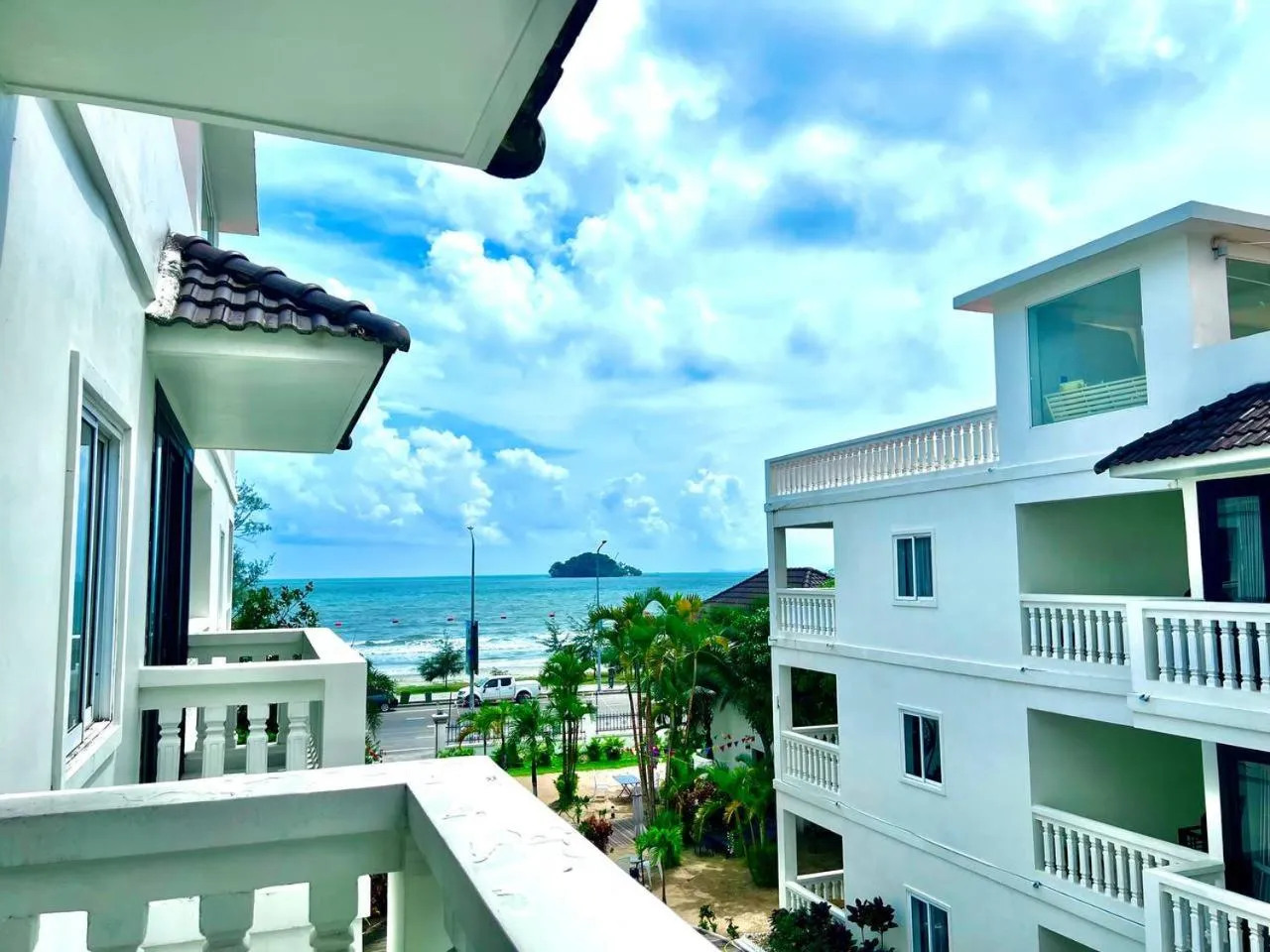 Pool view in Mary Beach Hotel & Resort