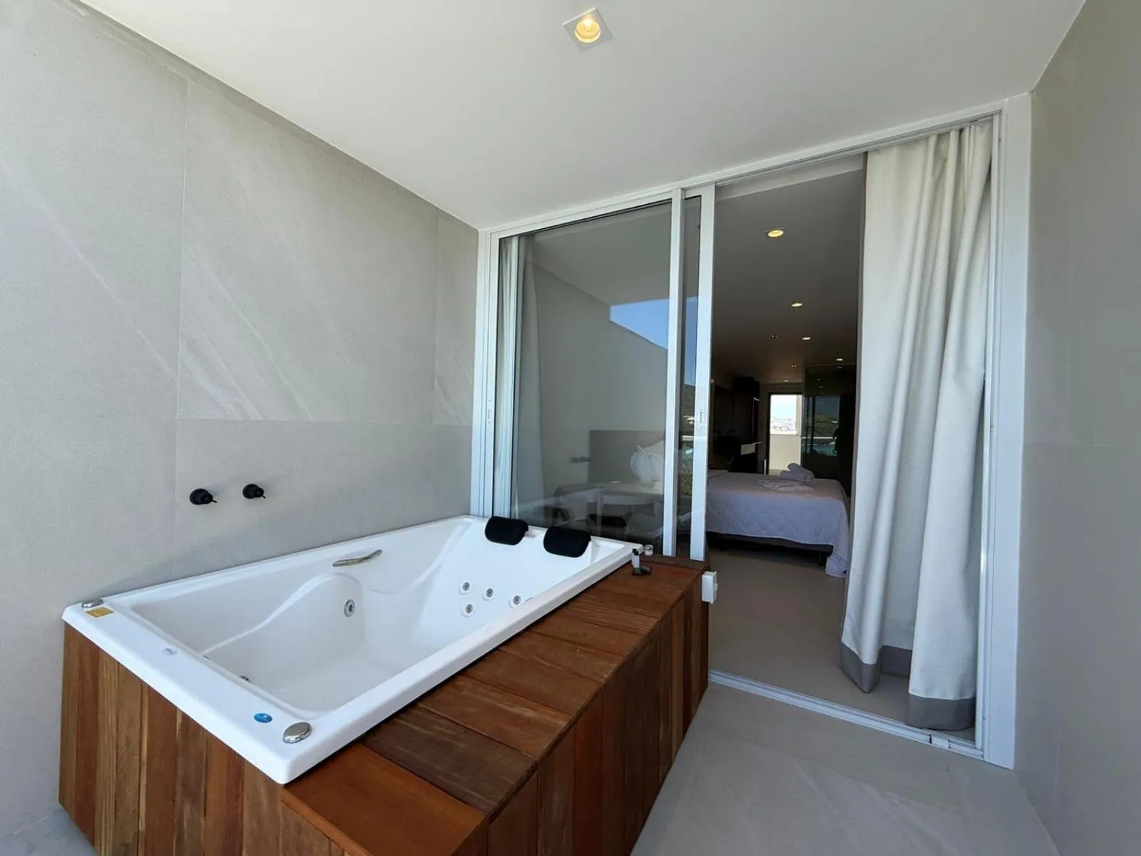 Hot Tub in Arraial Concept Hotel