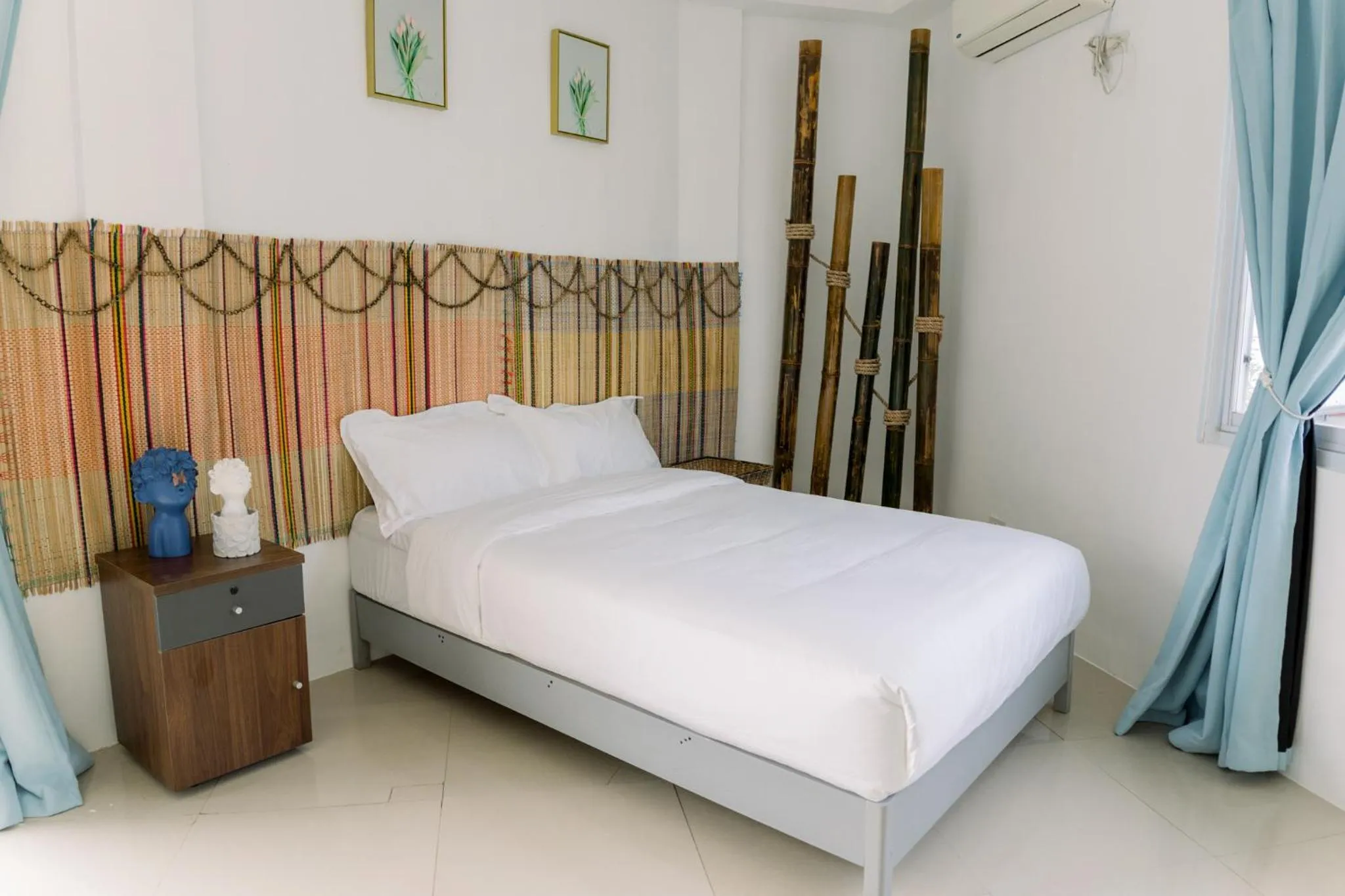 Bed in 8 Plus Beach Resort