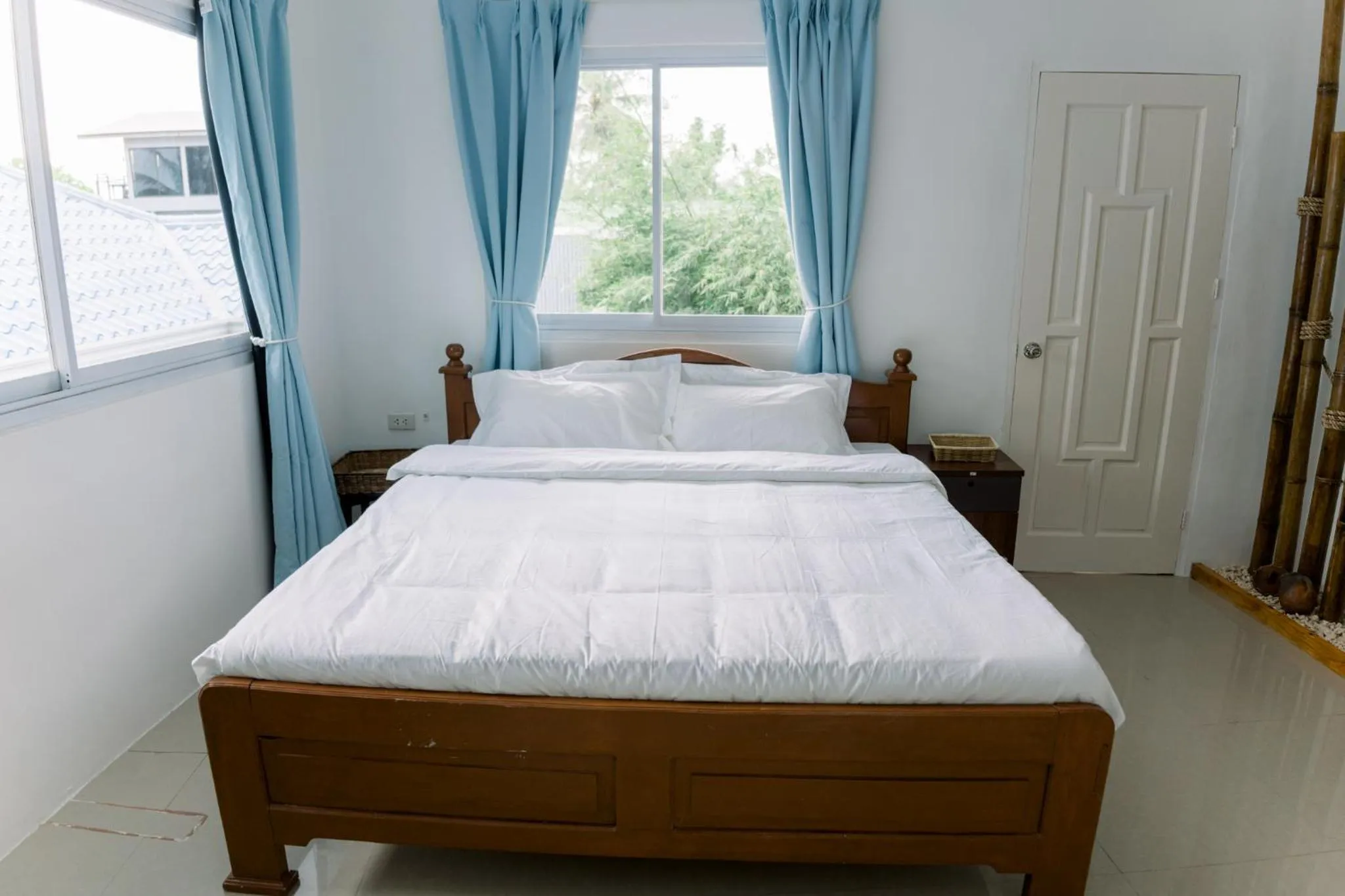 Bed in 8 Plus Beach Resort