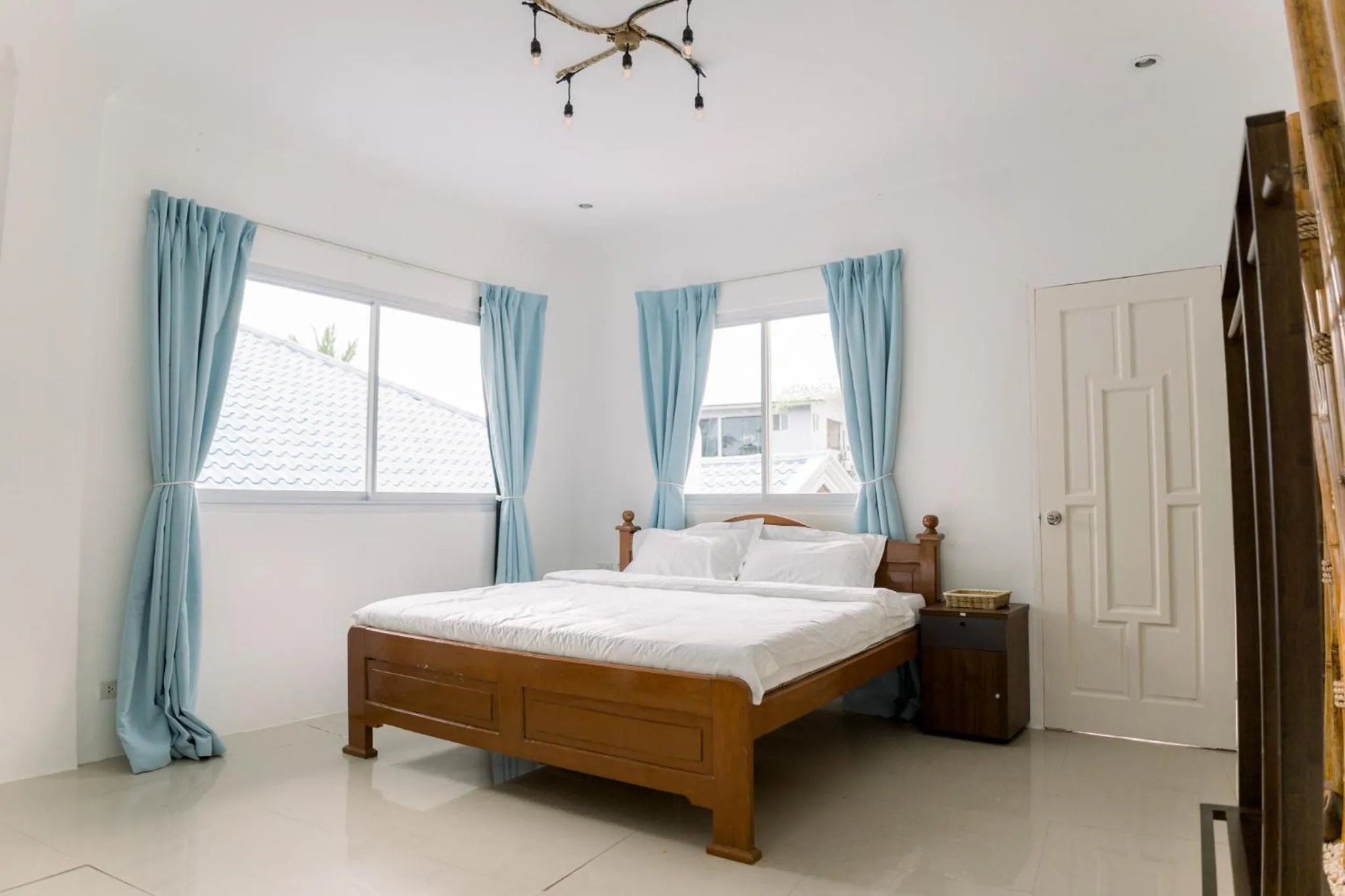 Bed in 8 Plus Beach Resort