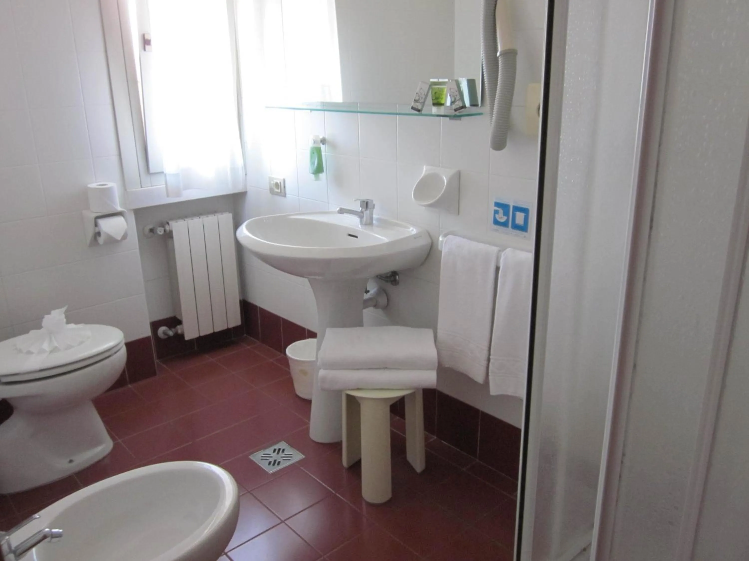 Bathroom in Hotel Marina