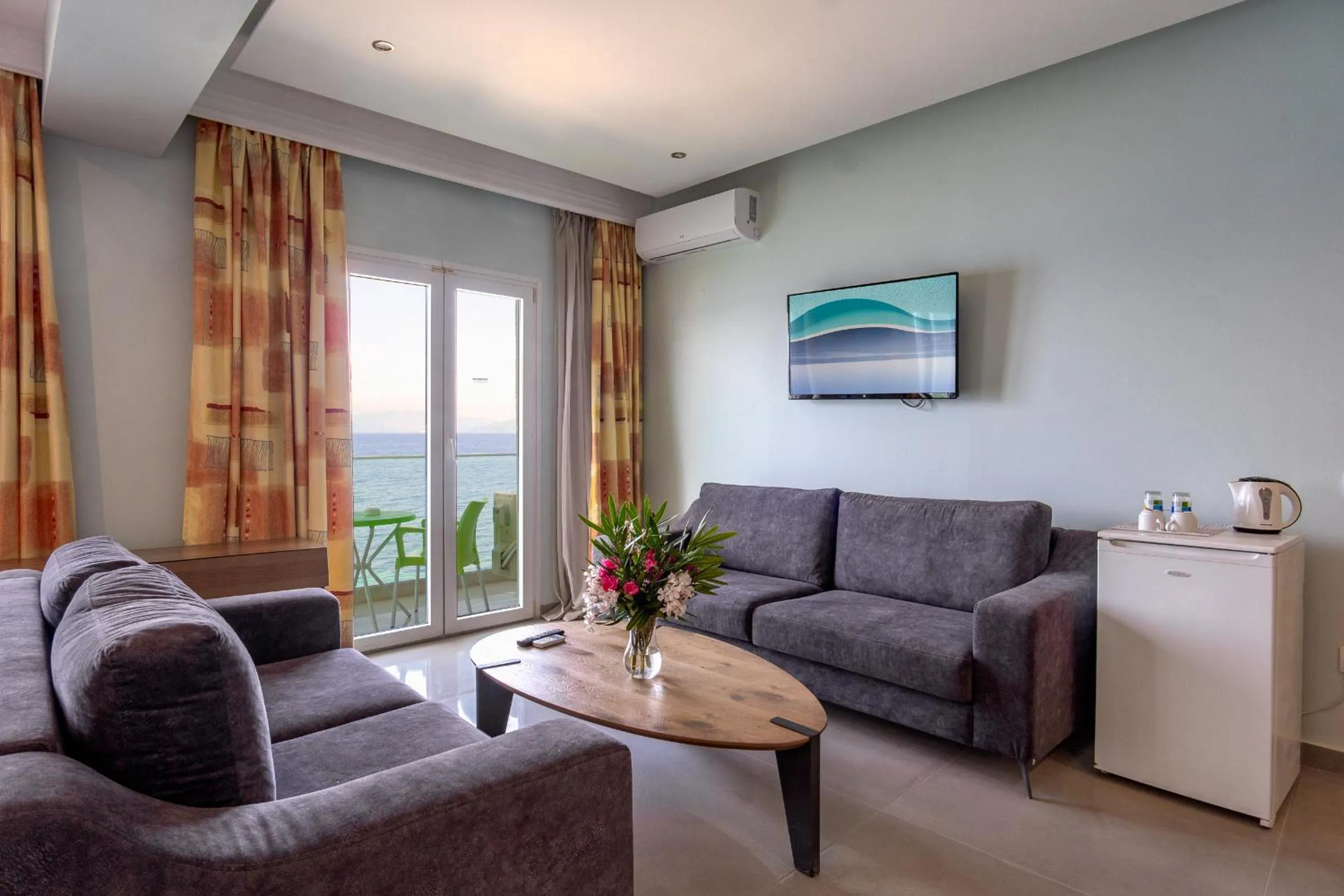 TV and multimedia in Corfu Maris