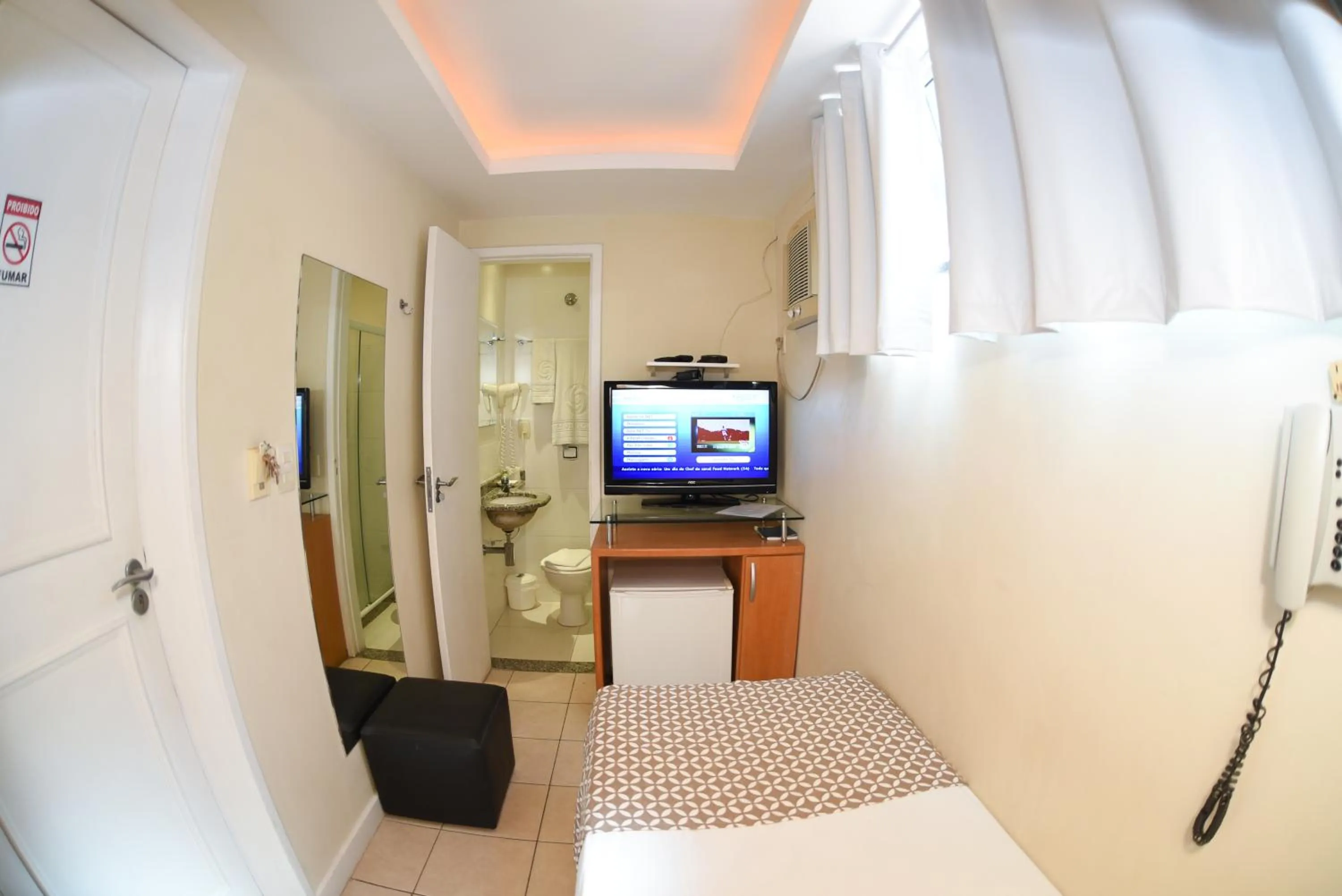 TV and multimedia in Hotel Village Icaraí