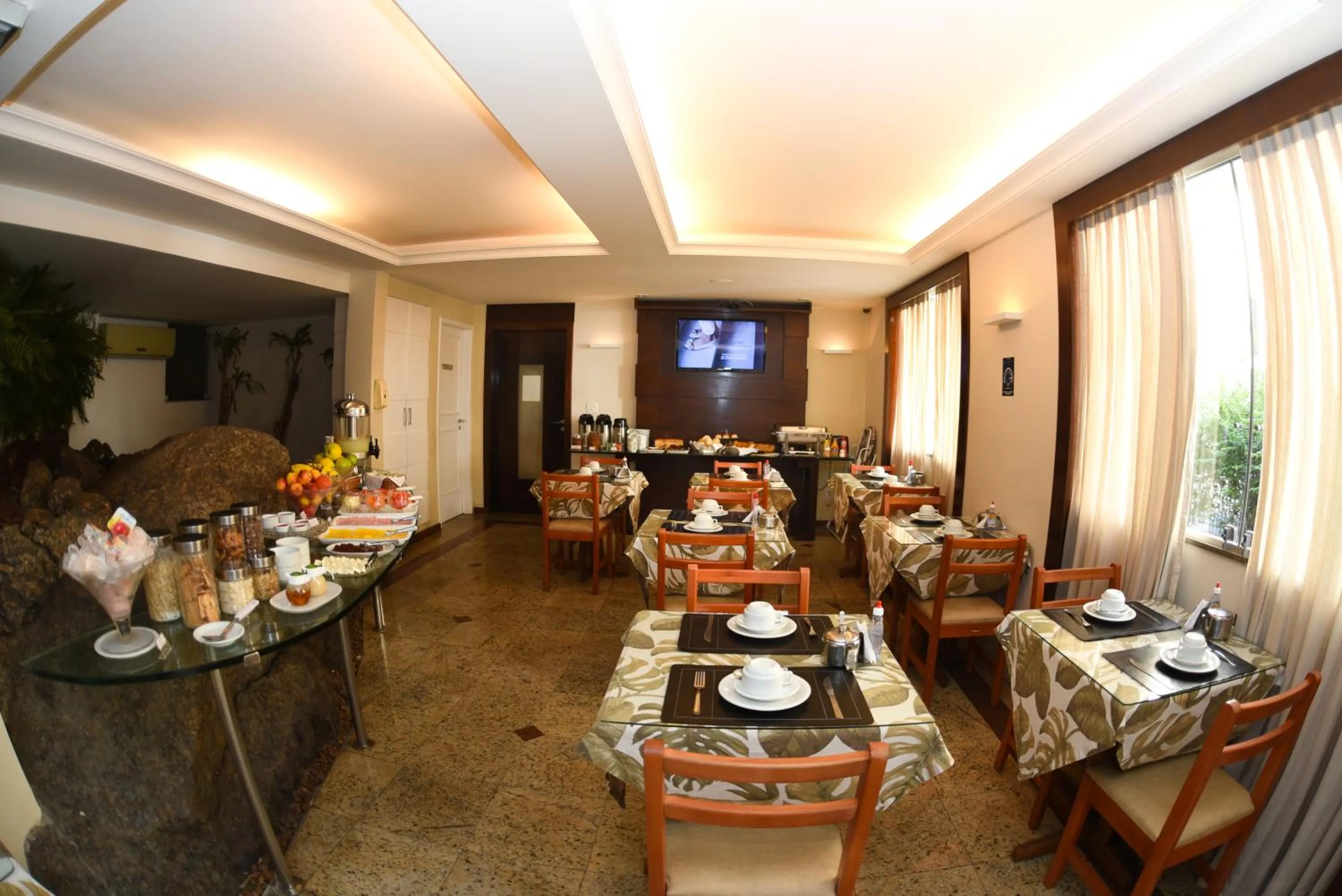 Buffet breakfast in Hotel Village Icaraí