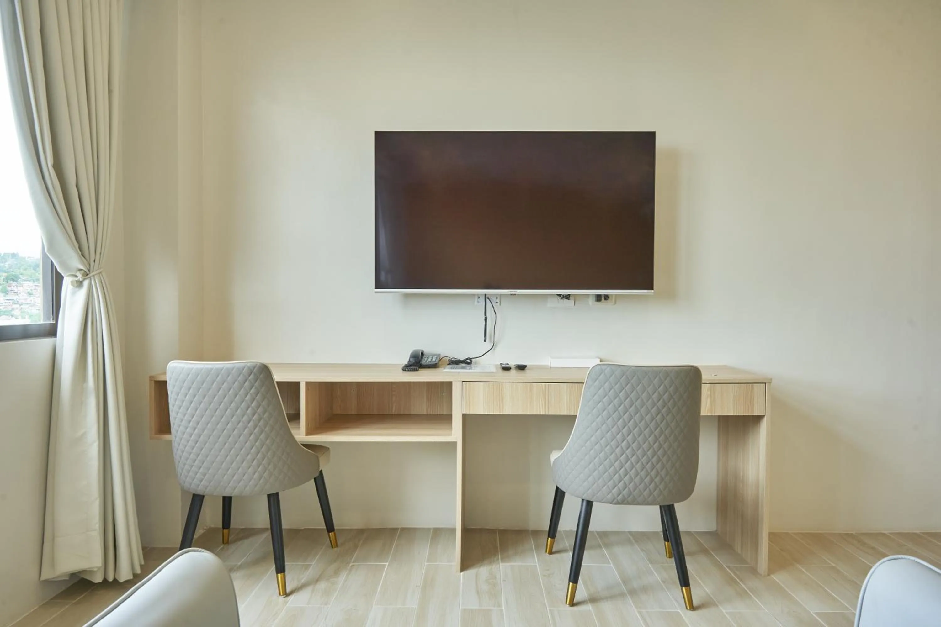 TV and multimedia in Treewoods Residences