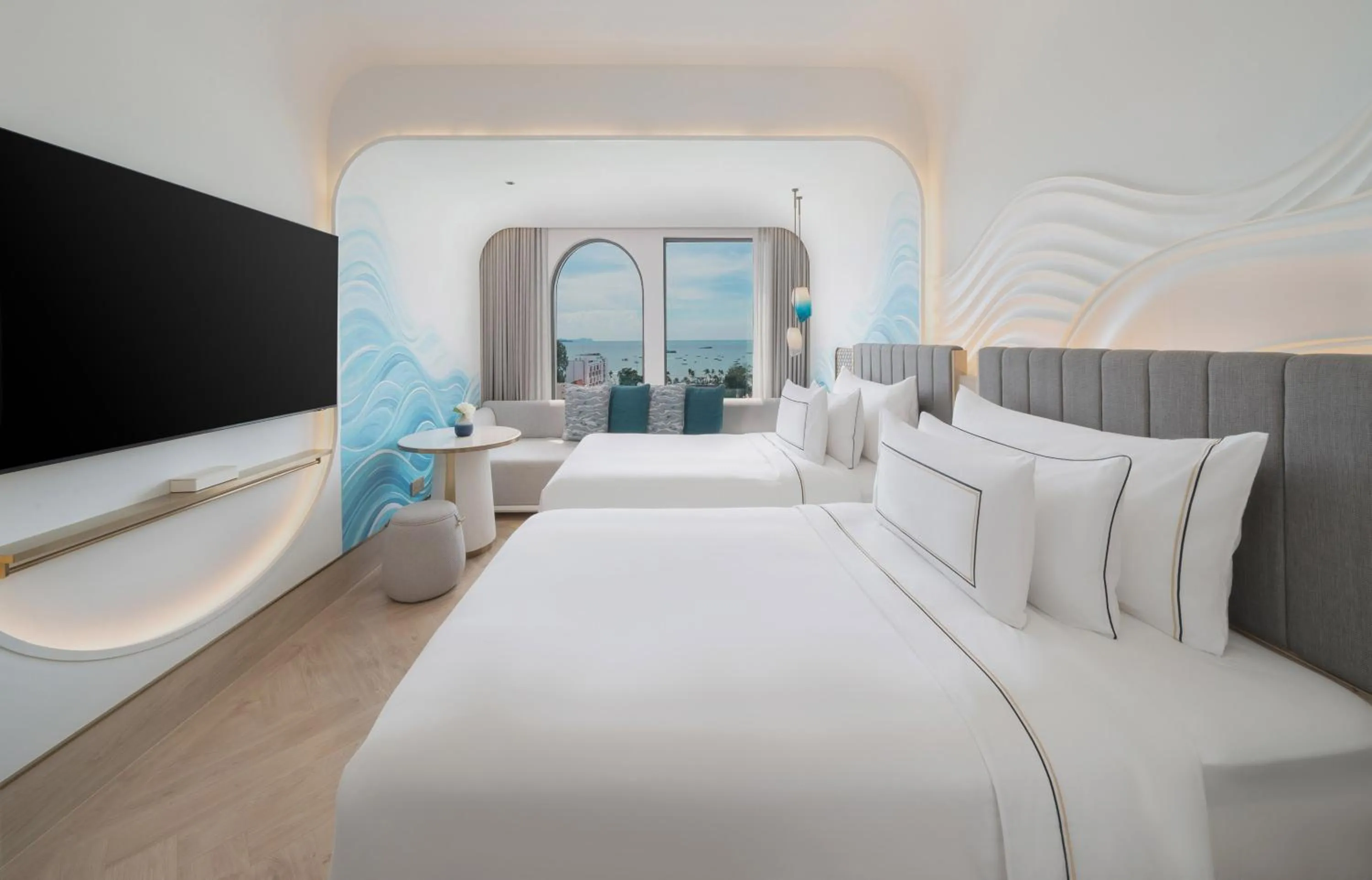 View (from property/room), Bed in Meliá Pattaya Hotel