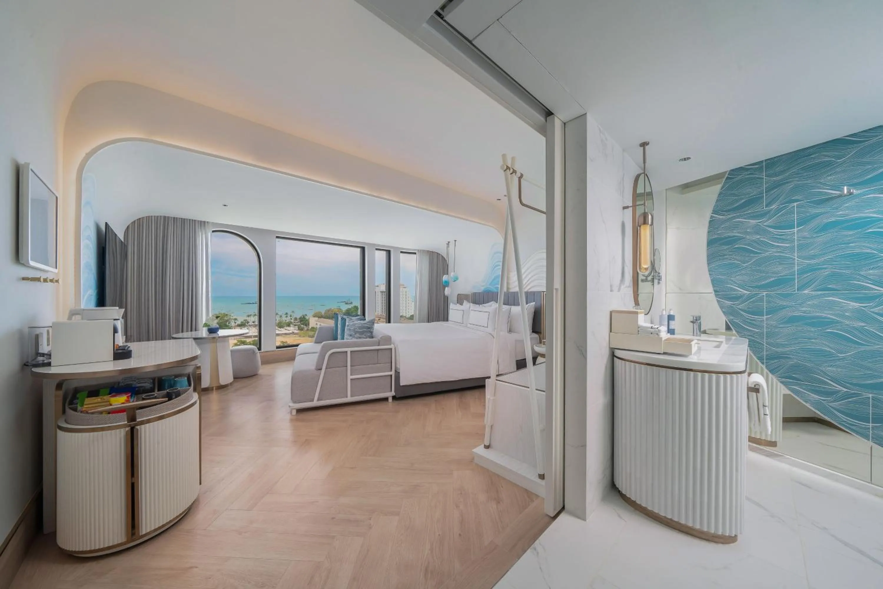 Bedroom, Bed in Meliá Pattaya Hotel