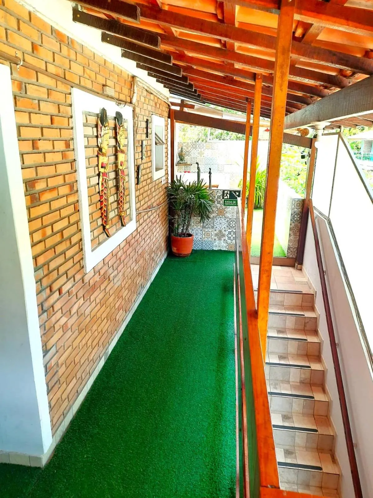 People in Pousada Estrela Mare