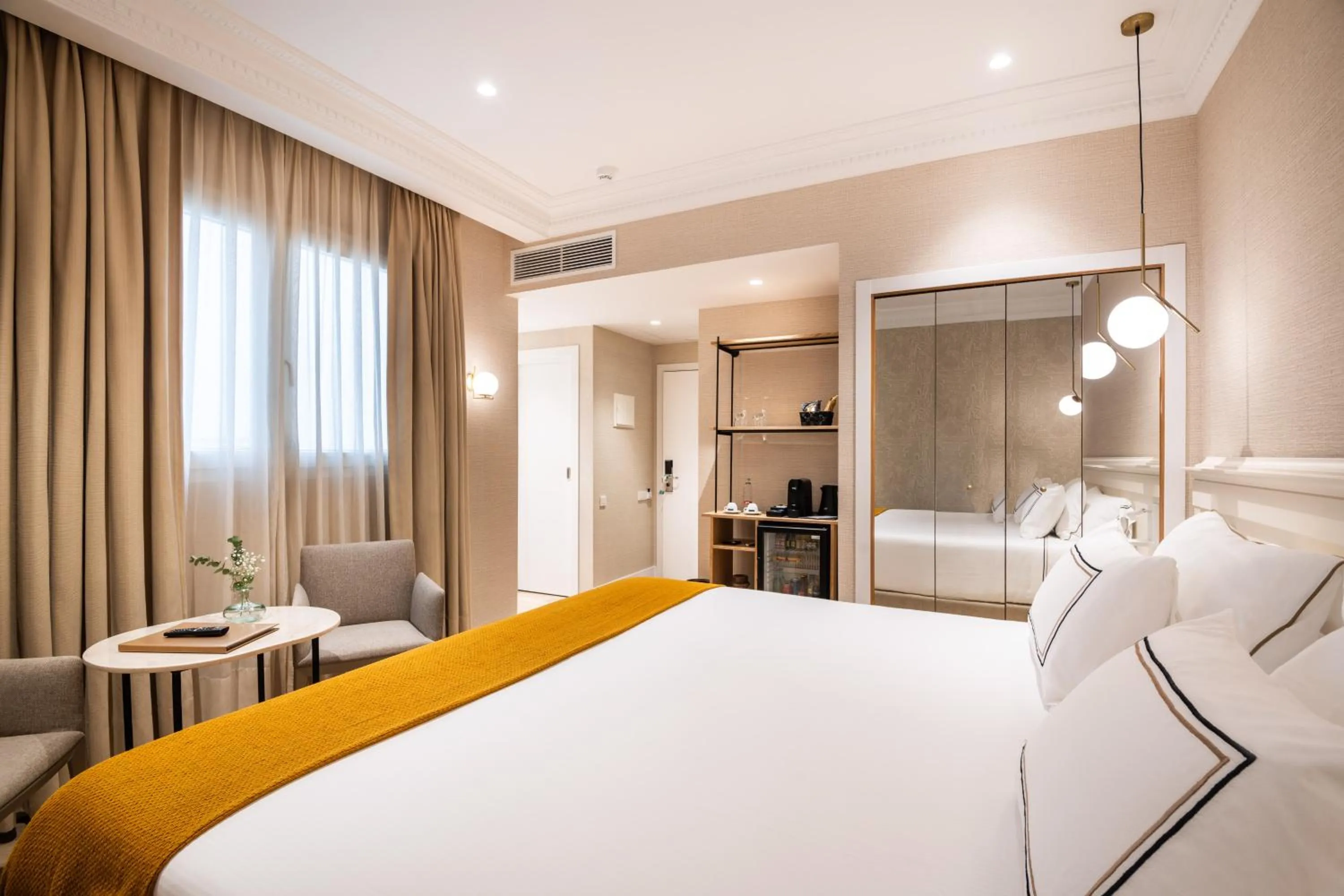 Bed in Melia Plaza Valencia