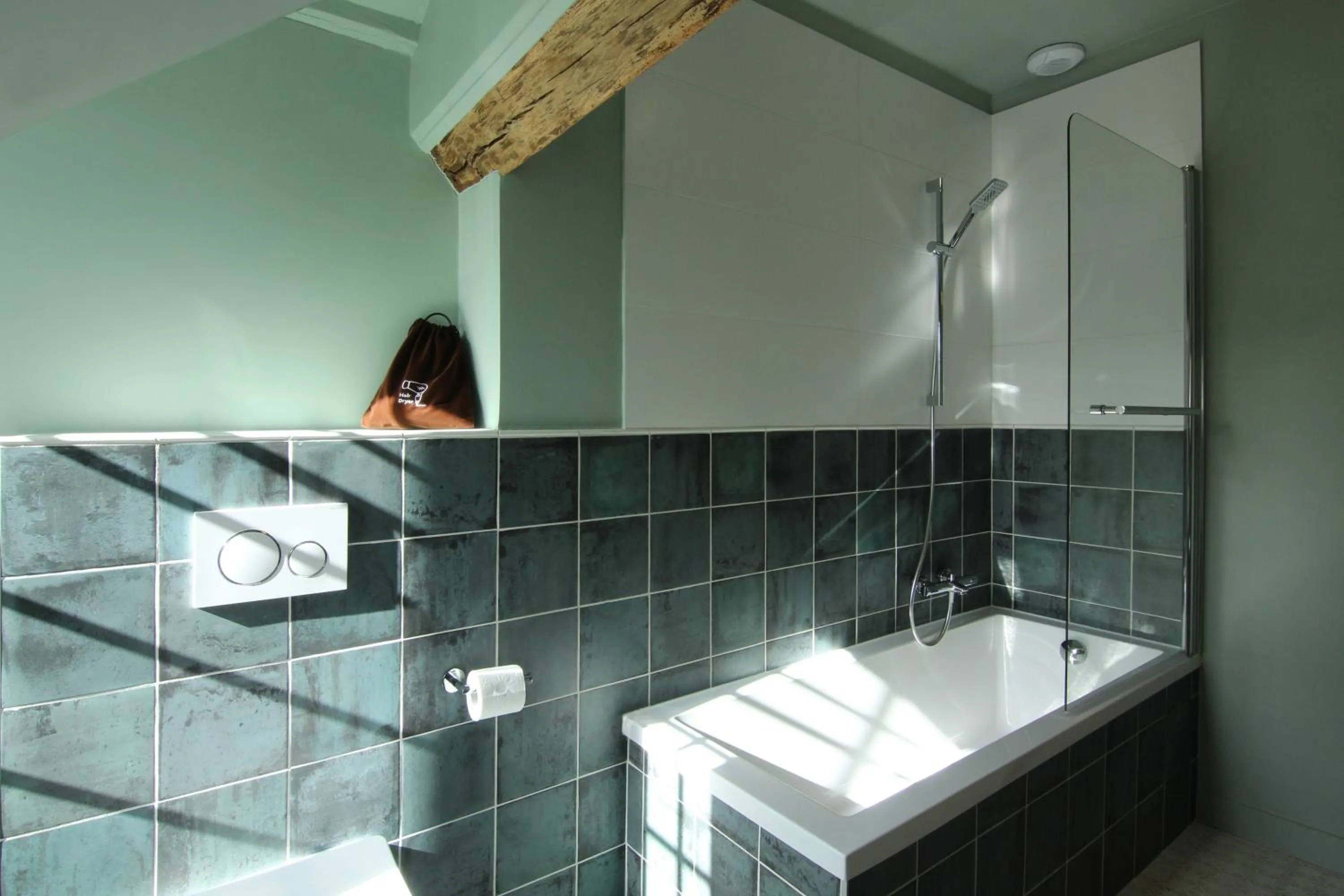 Bathroom in Hôtel du Château Bois Guibert