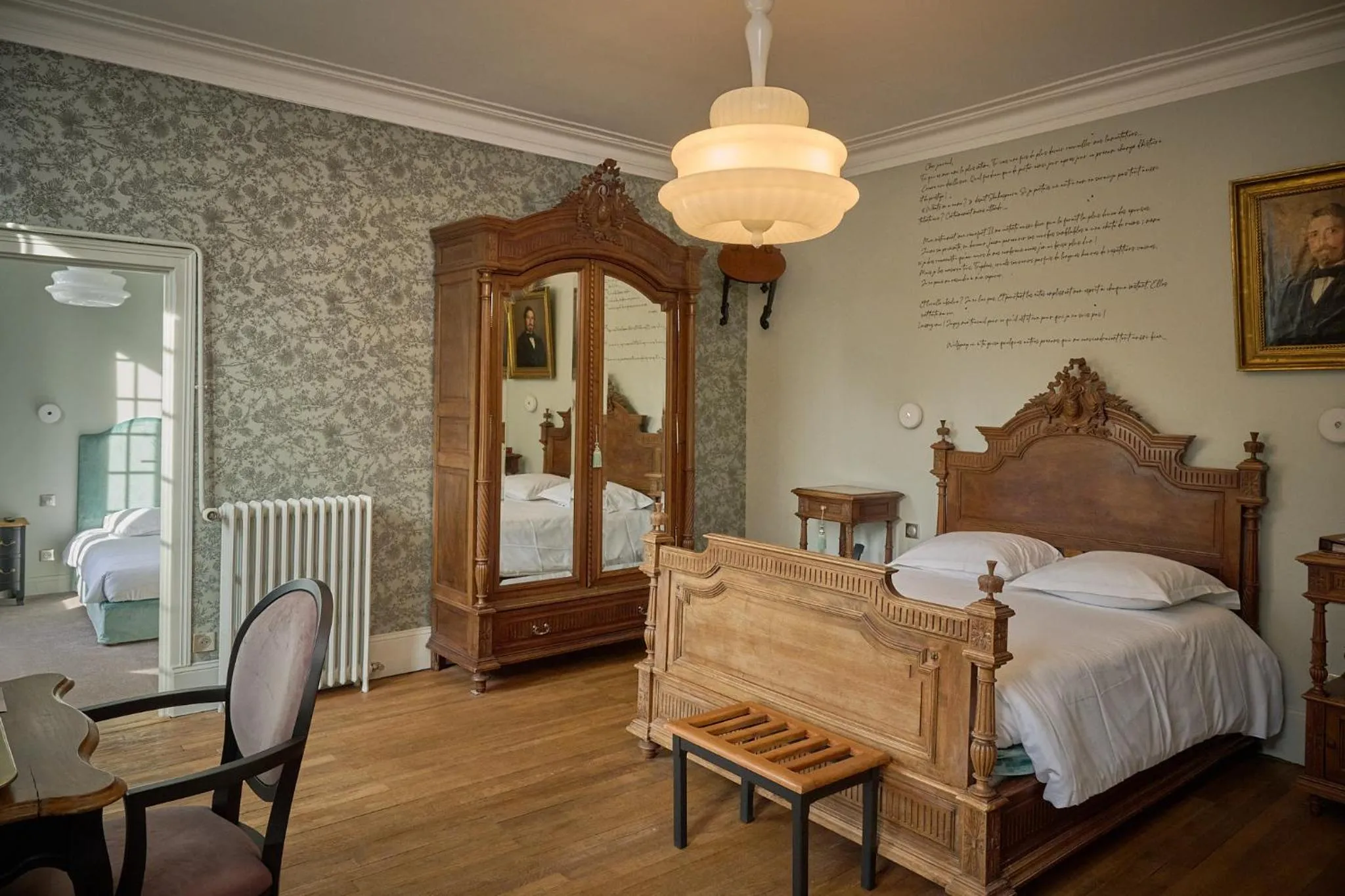 Bed in Hôtel du Château Bois Guibert