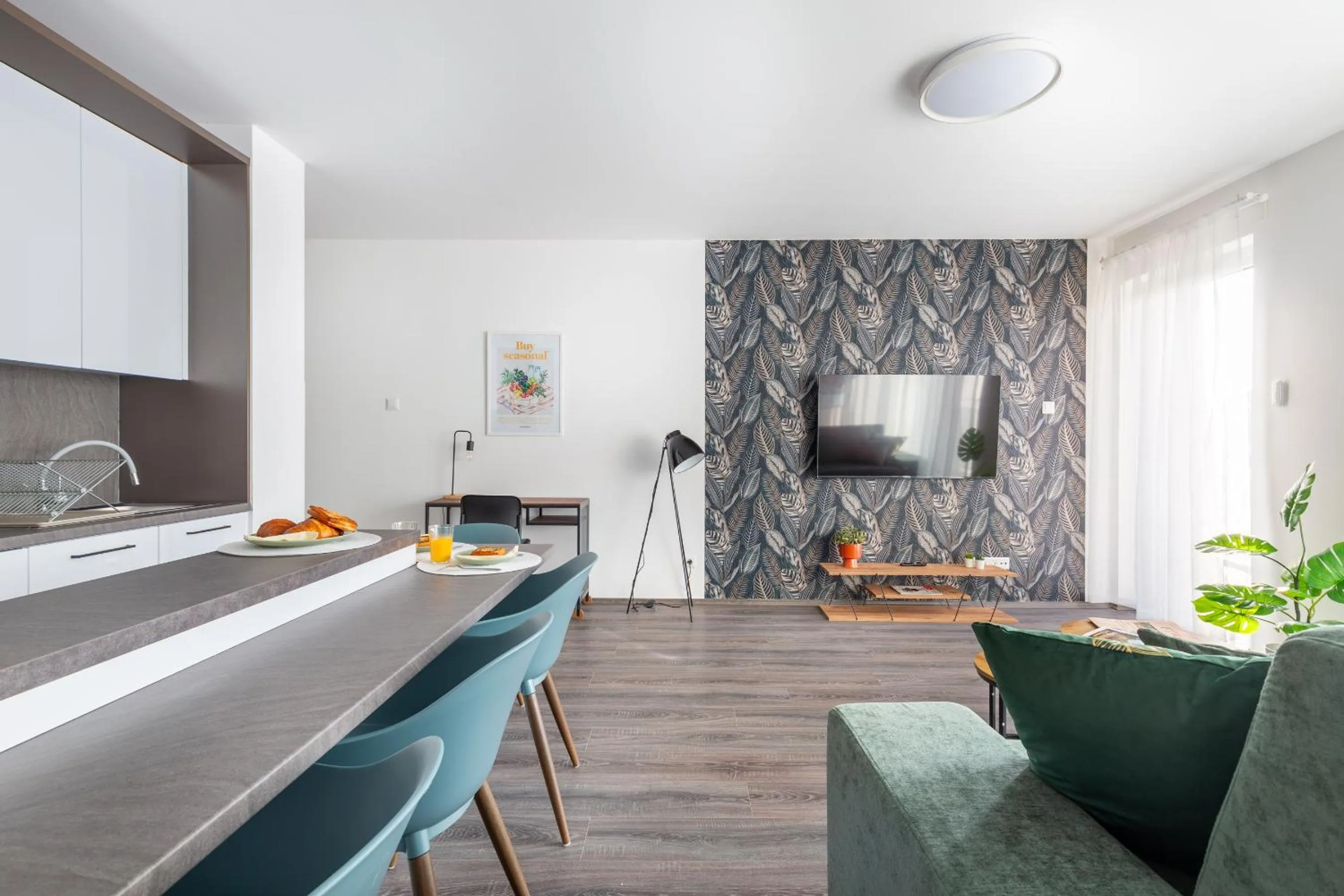 Kitchen or kitchenette in Hock Residence by Vagabond