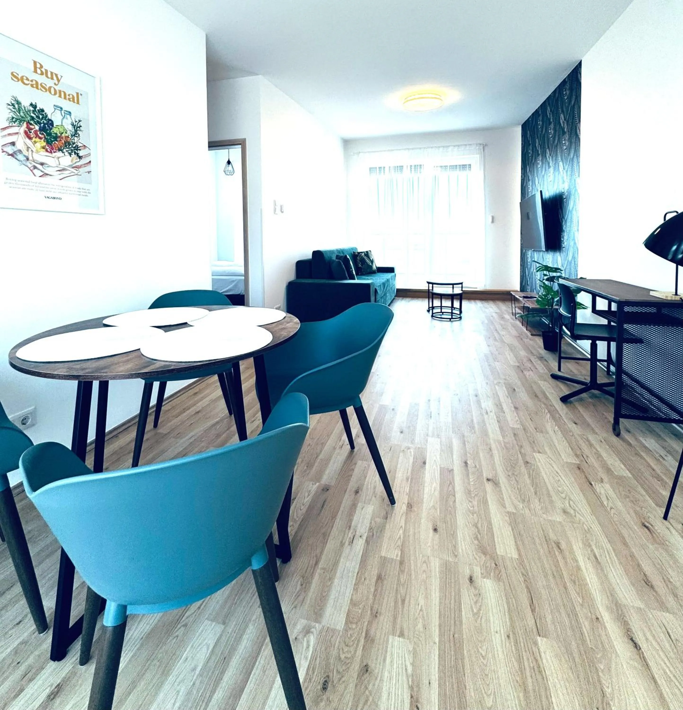 Dining area in Hock Residence by Vagabond