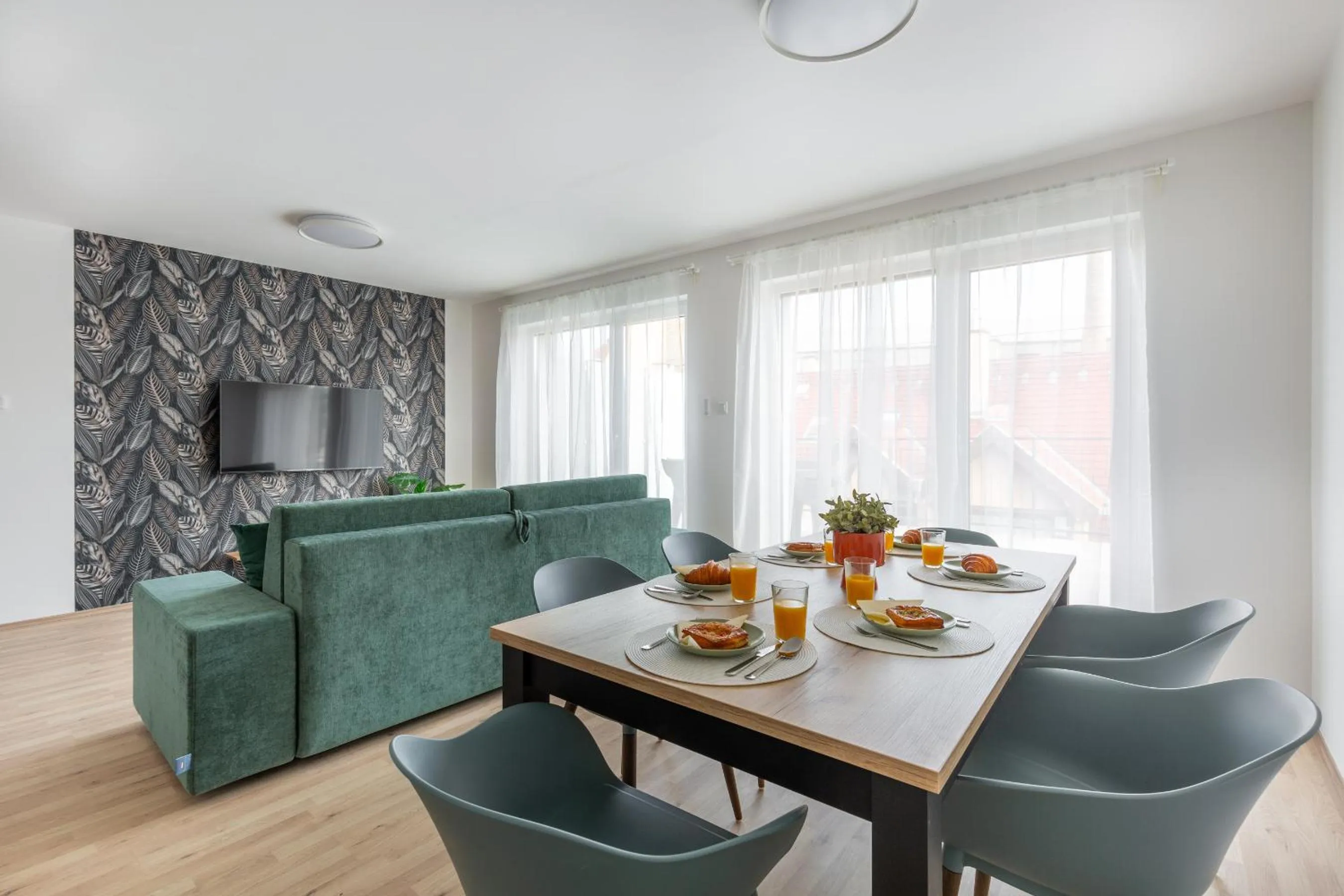 Living room in Hock Residence by Vagabond