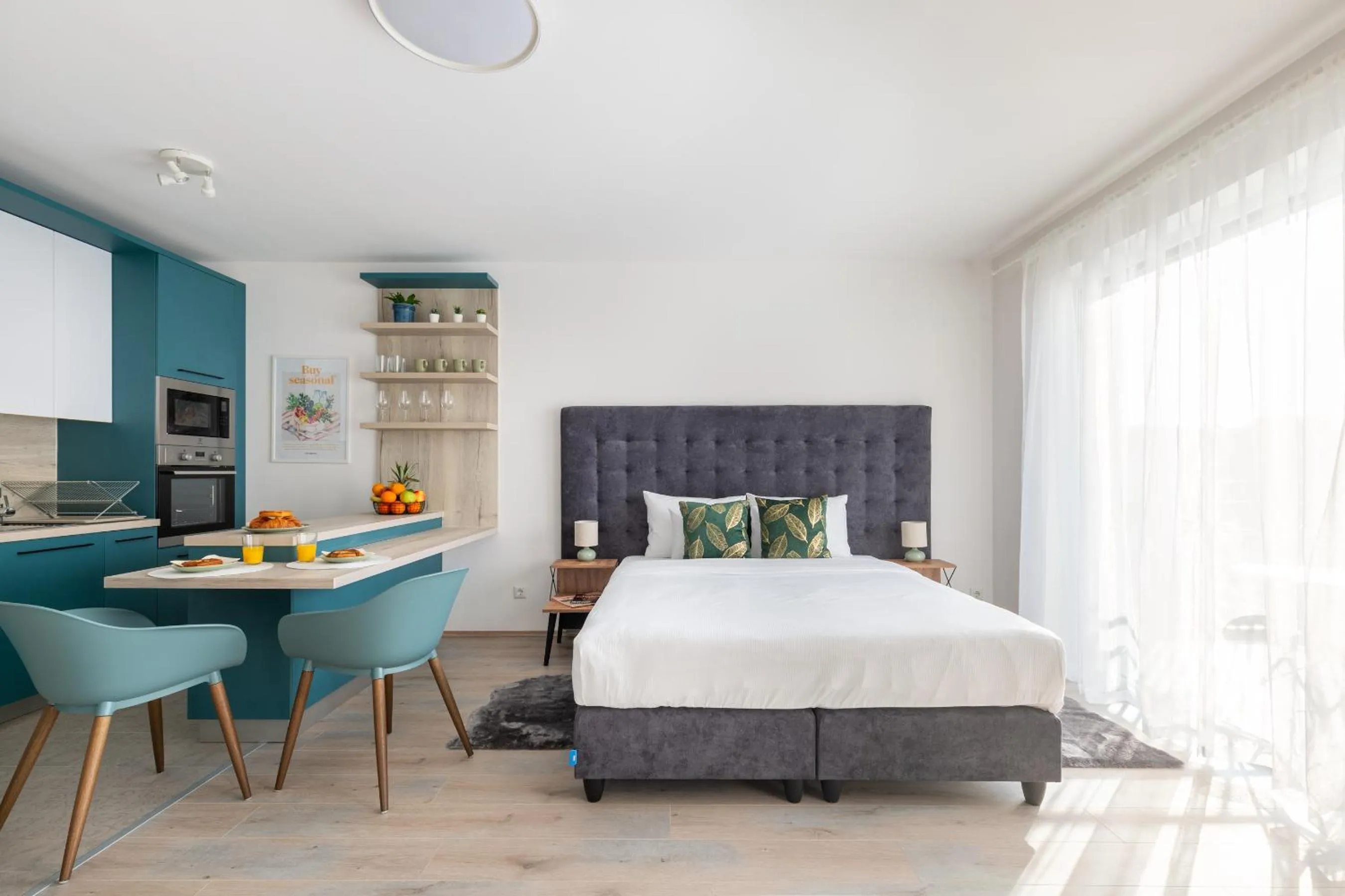 Photo of the whole room, Bed in Hock Residence by Vagabond