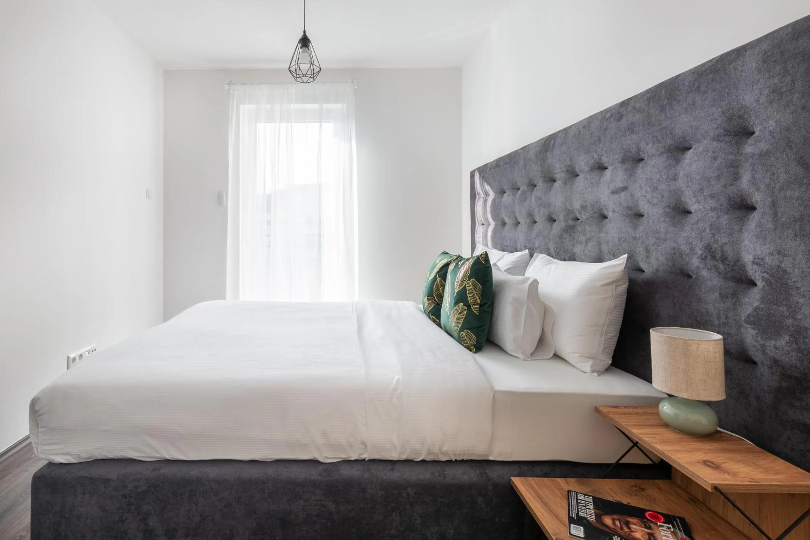 Bed in Hock Residence by Vagabond