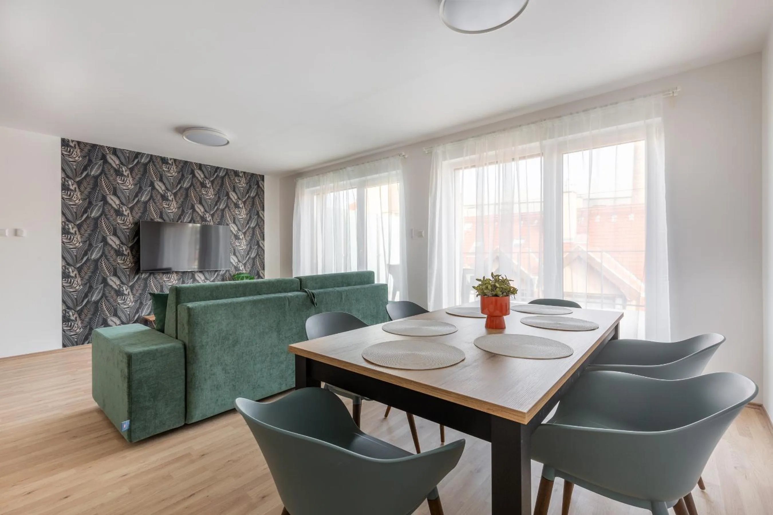 TV and multimedia in Hock Residence by Vagabond