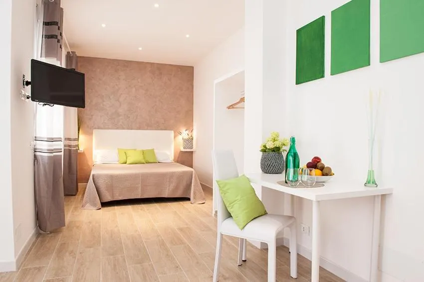 Photo of the whole room, Bed in Domus Casaletto