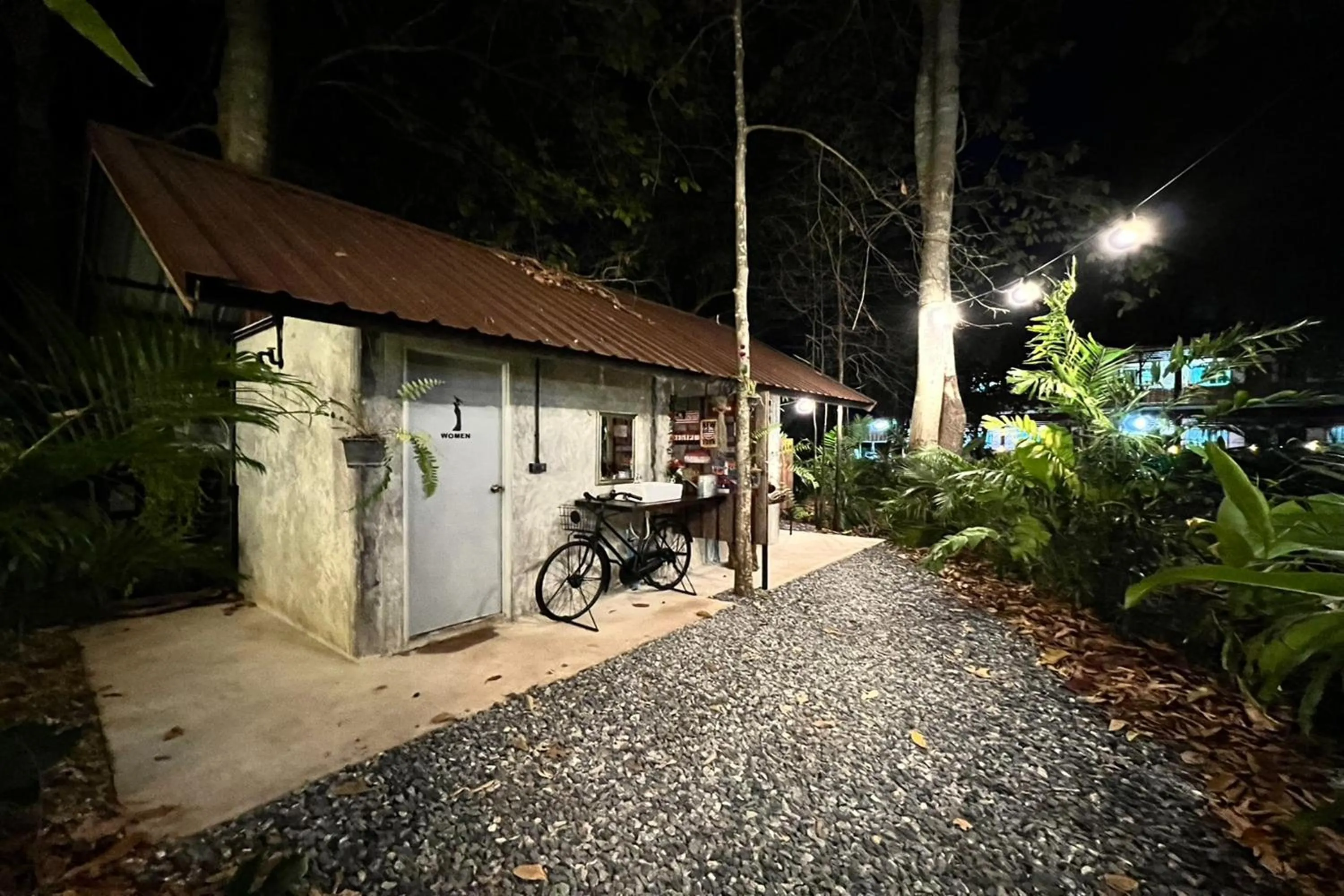 Garden in Koon Hom Apartment